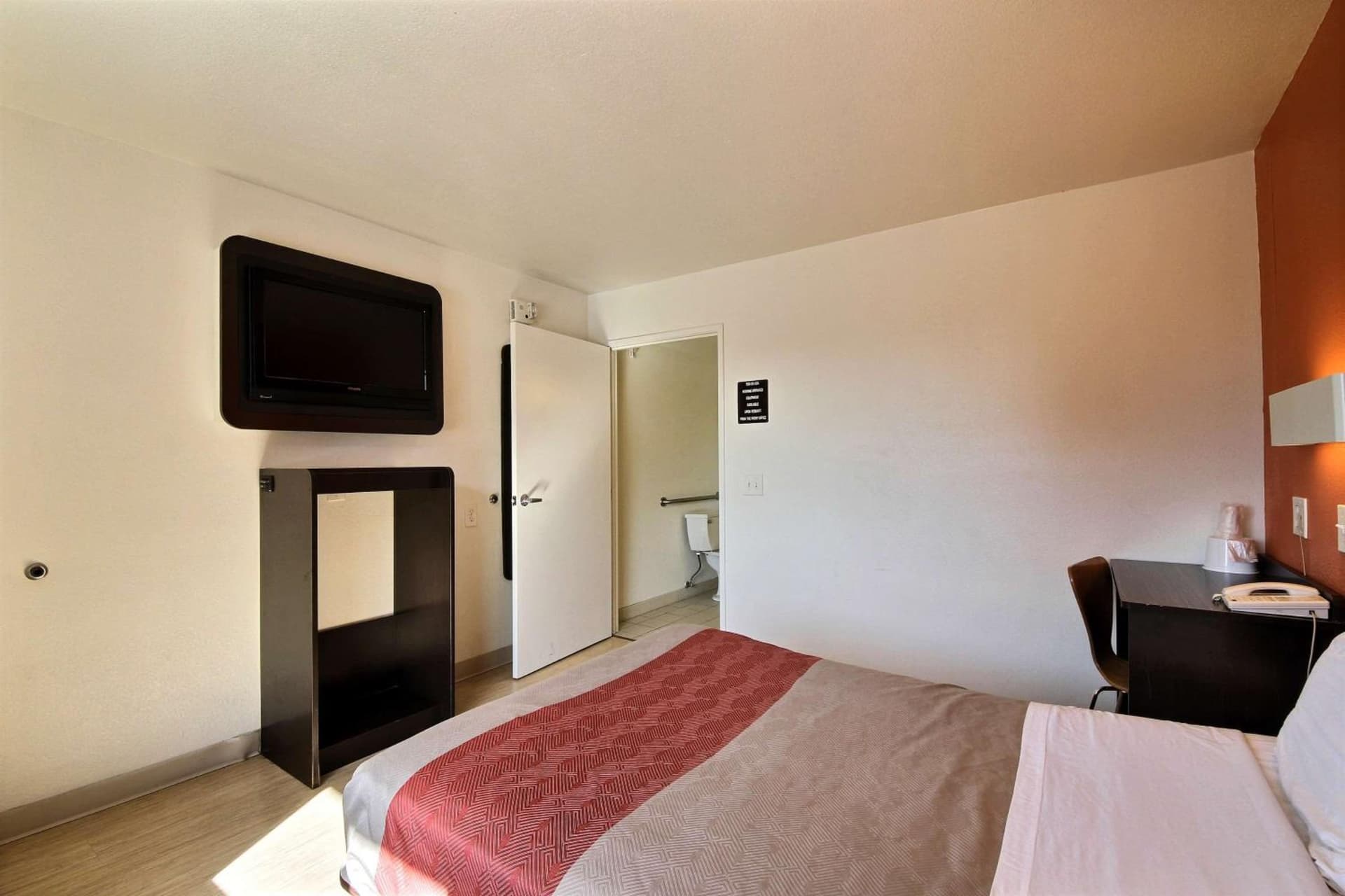 Motel 6-Laredo, TX - South gallery photo in Laredo, TX — image 45