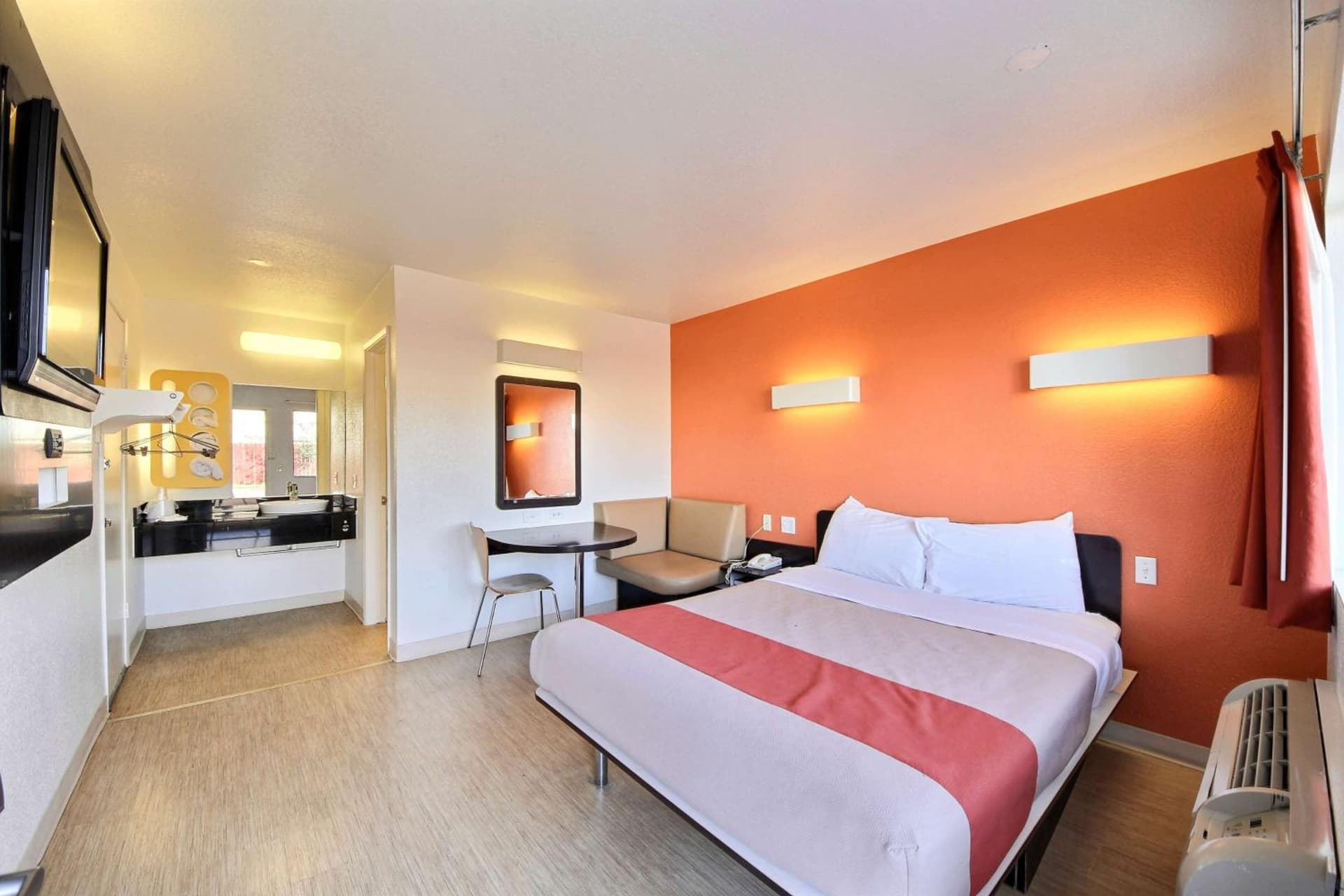 Motel 6-Laredo, TX - South gallery photo in Laredo, TX — image 53