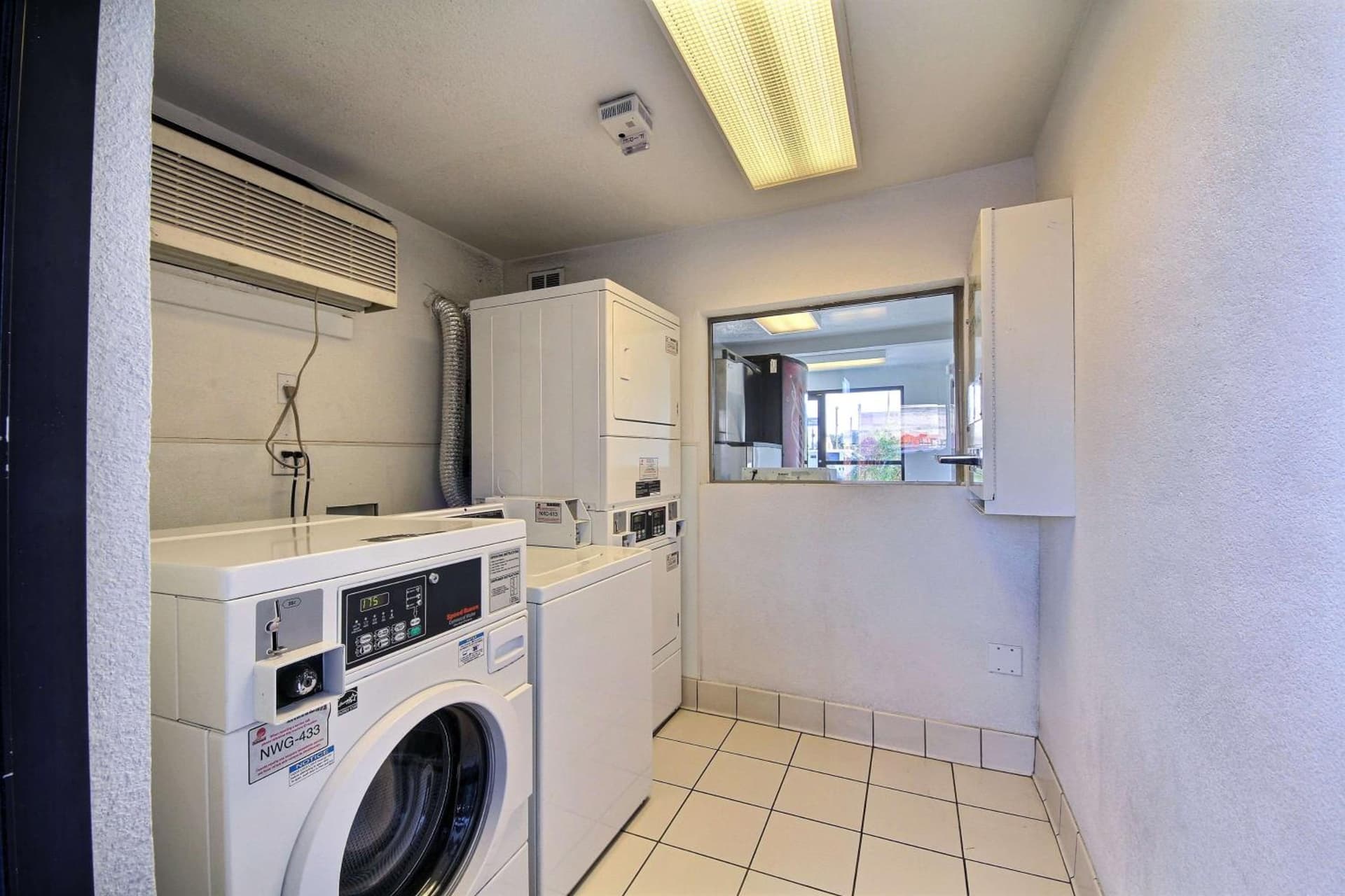 Motel 6-Laredo, TX - South gallery photo in Laredo, TX — image 51