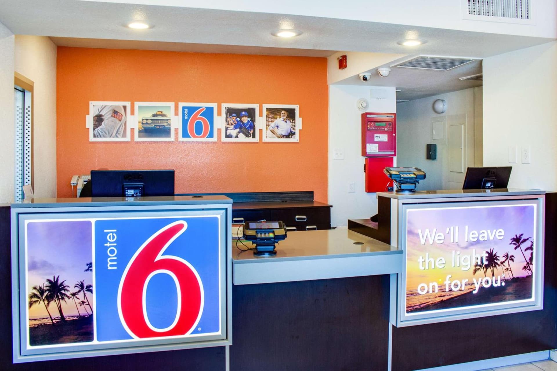 Motel 6-Bakersfield, CA - South gallery photo in Bakersfield, CA — image 66