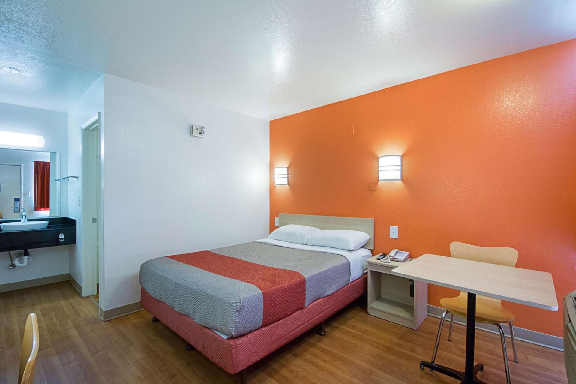 Motel 6-Mcallen, TX gallery photo in McAllen, TX — image 12