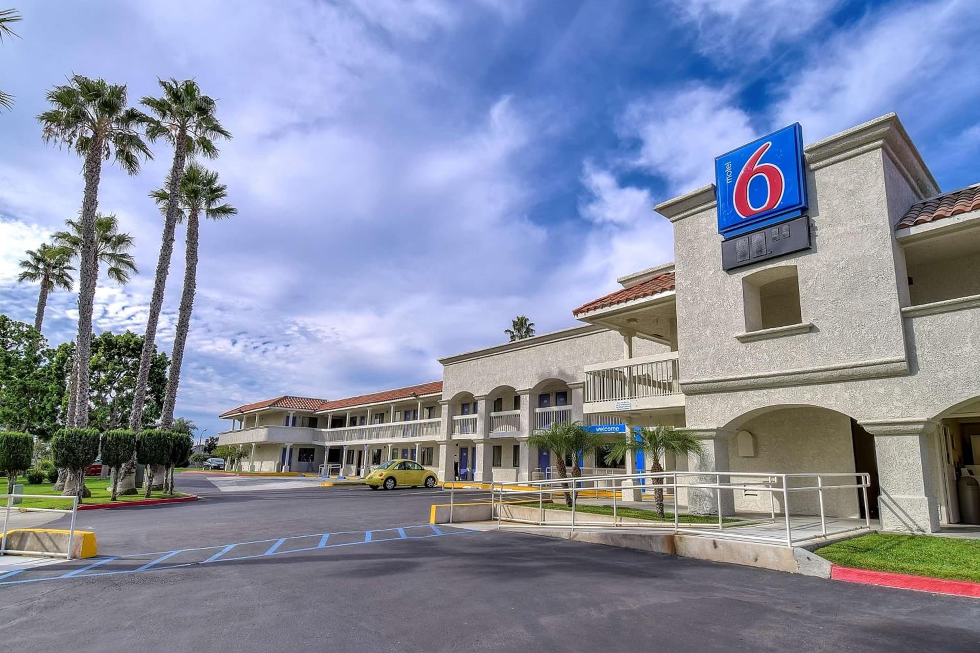 Motel 6-Carlsbad, CA Beach gallery photo in Carlsbad, CA — image 22