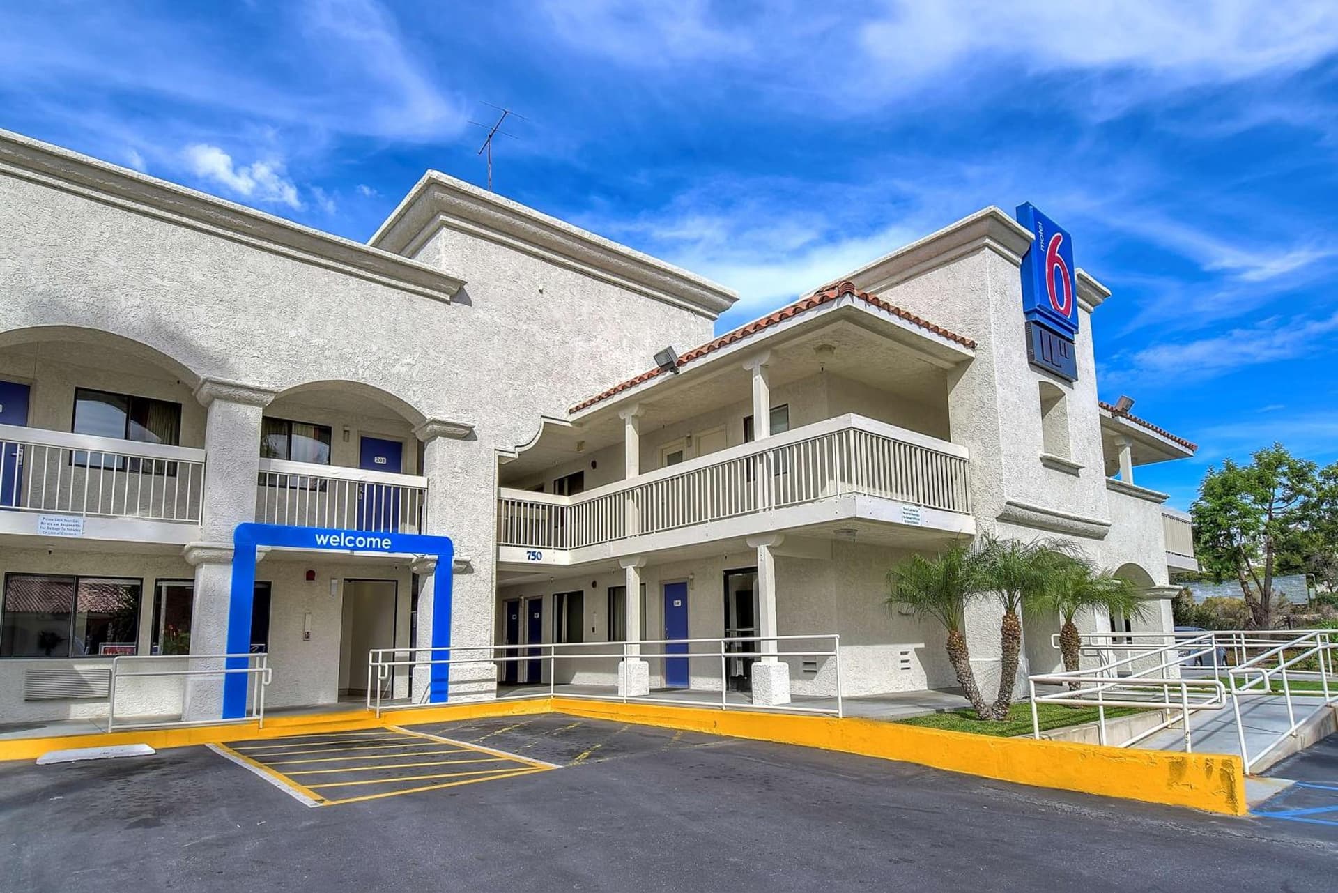 Motel 6-Carlsbad, CA Beach gallery photo in Carlsbad, CA — image 36