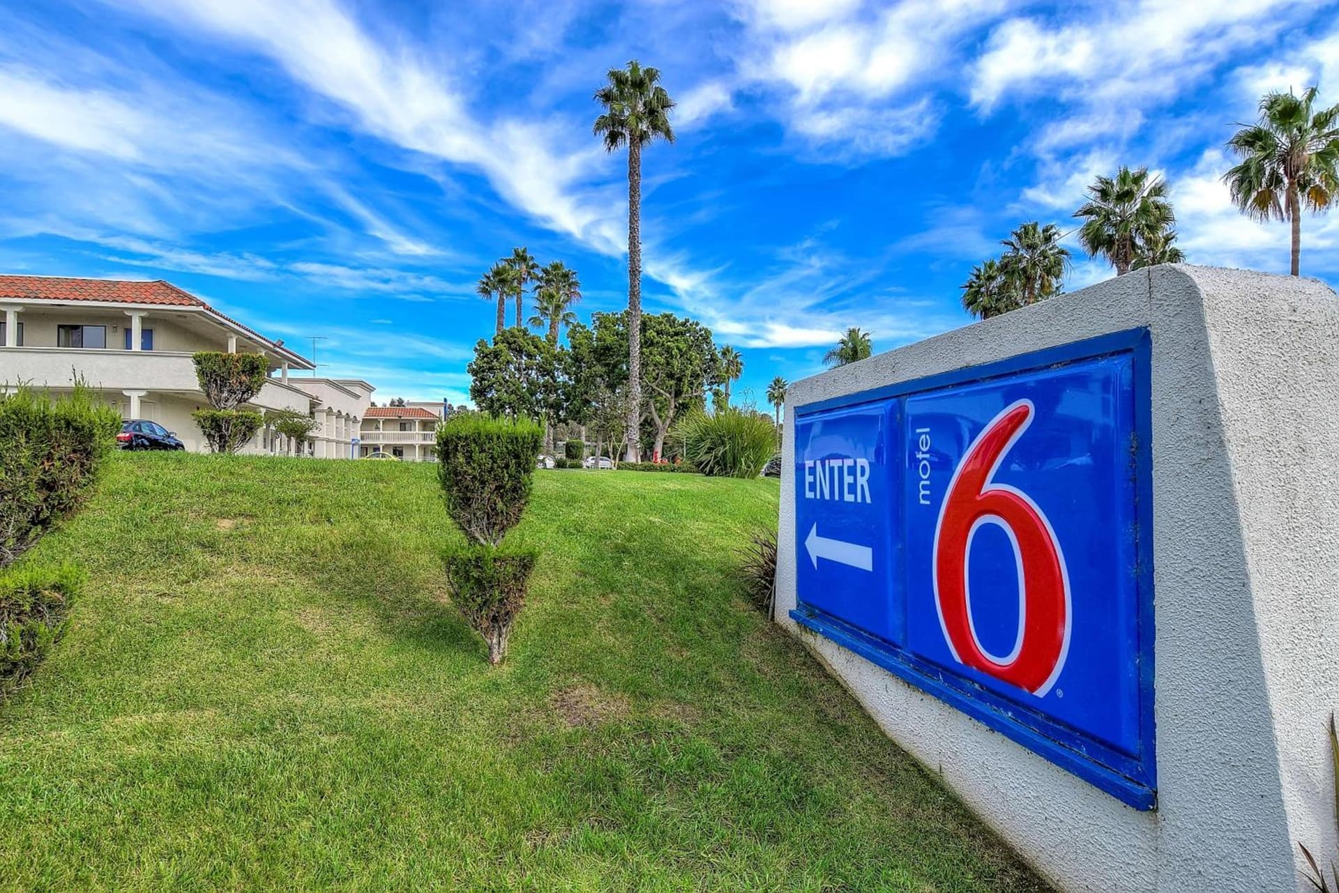 Motel 6-Carlsbad, CA Beach gallery photo in Carlsbad, CA — image 49