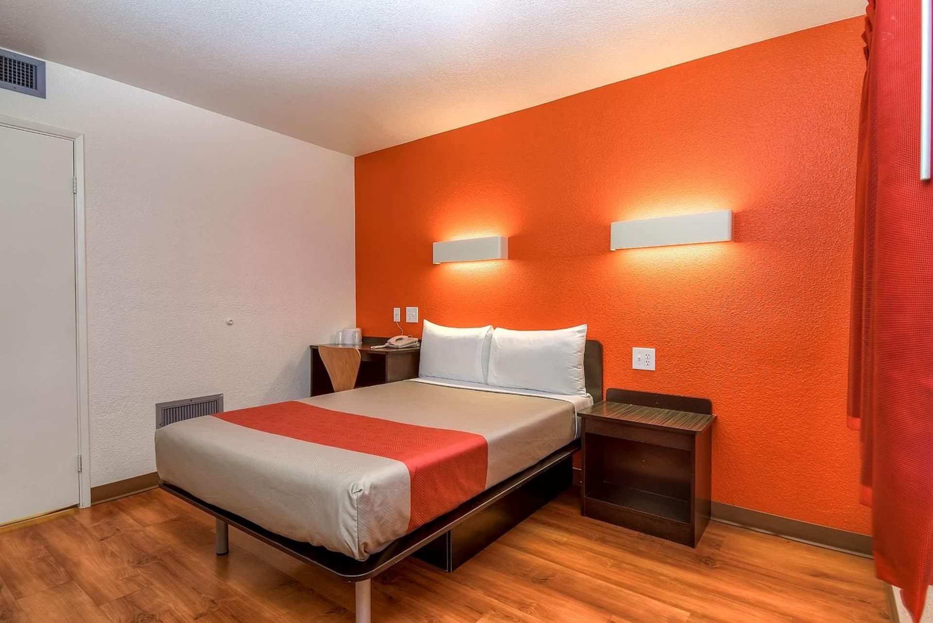 Motel 6-Carlsbad, CA Beach gallery photo in Carlsbad, CA — image 47