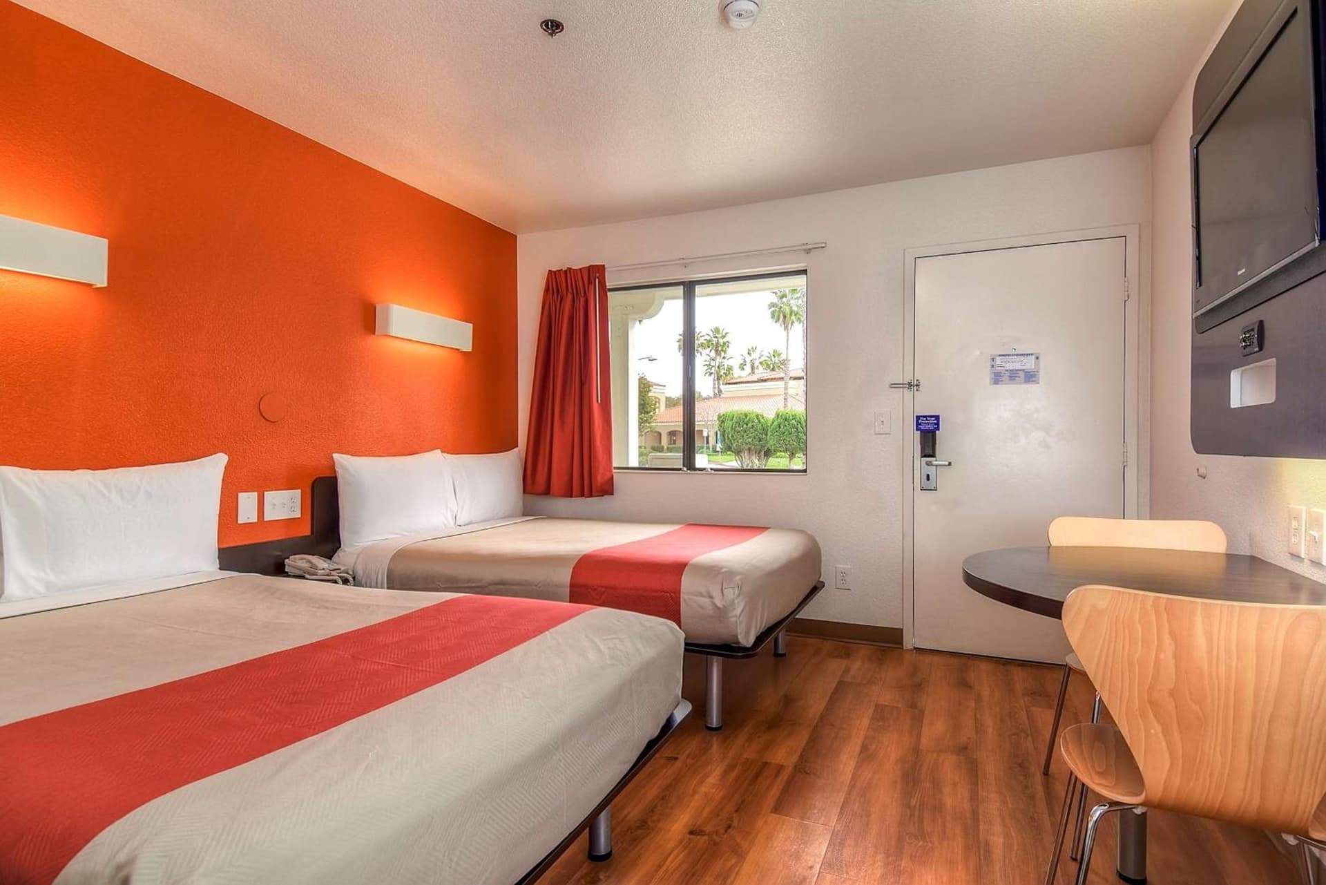 Motel 6-Carlsbad, CA Beach gallery photo in Carlsbad, CA — image 43