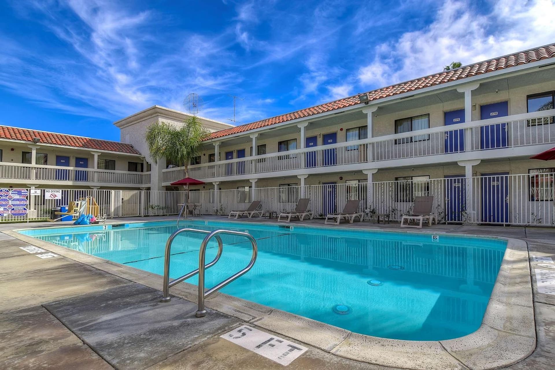 Motel 6-Carlsbad, CA Beach gallery photo in Carlsbad, CA — image 13