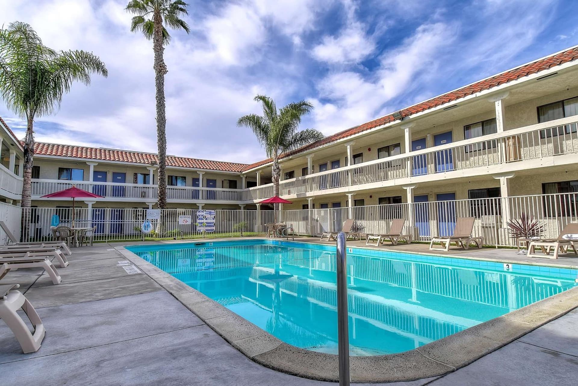 Motel 6-Carlsbad, CA Beach gallery photo in Carlsbad, CA — image 40