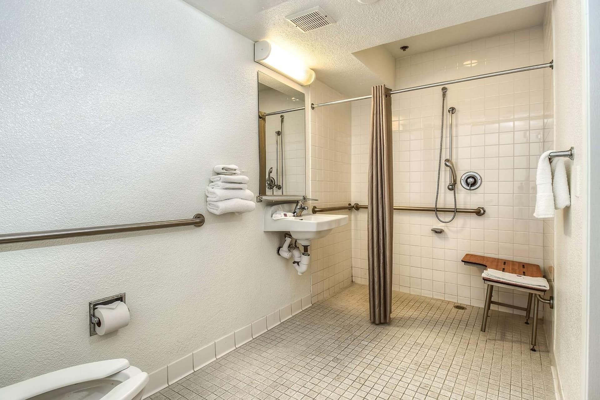 Motel 6-Carlsbad, CA Beach gallery photo in Carlsbad, CA — image 21