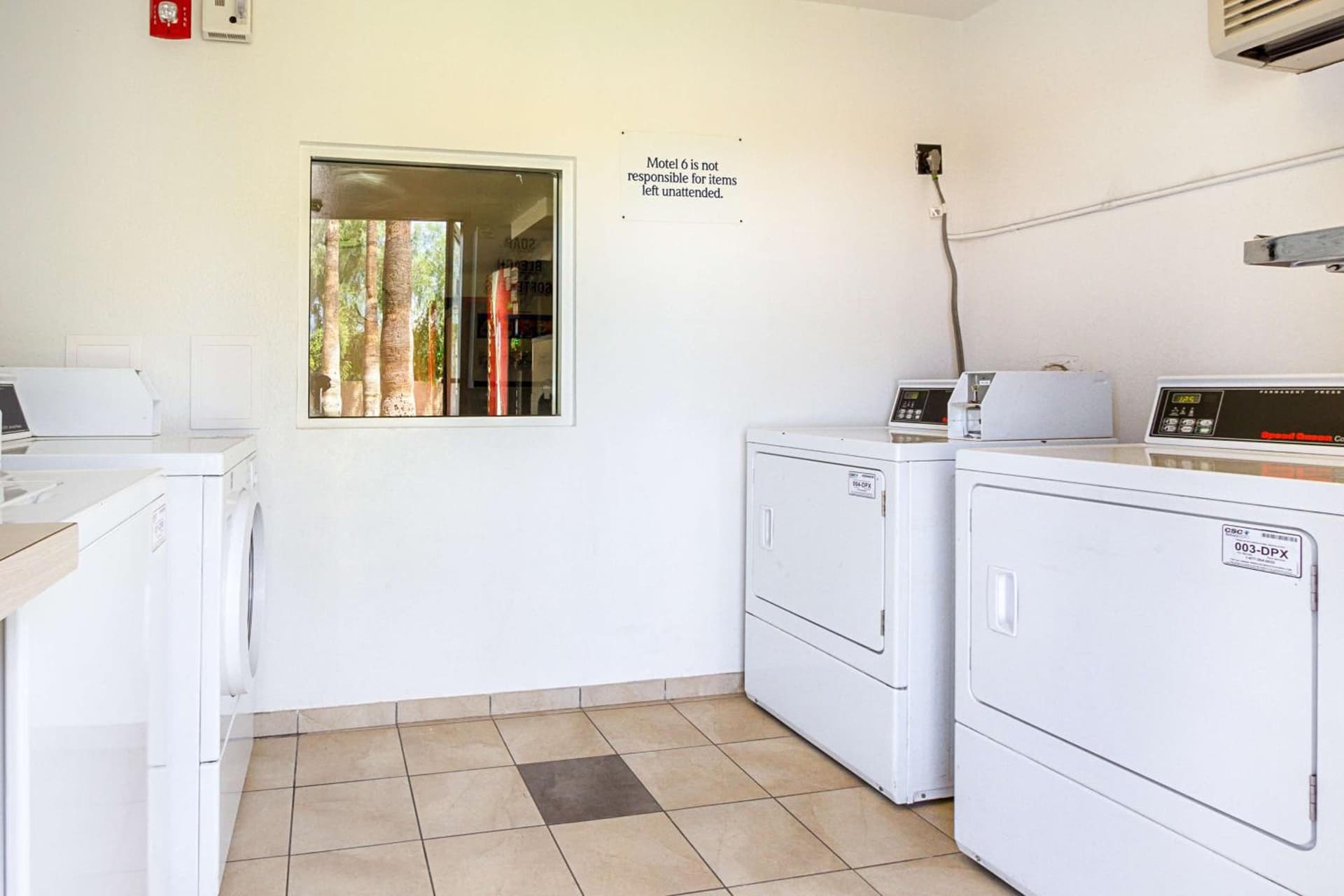 Motel 6 Mesa North gallery photo in Mesa, AZ — image 37