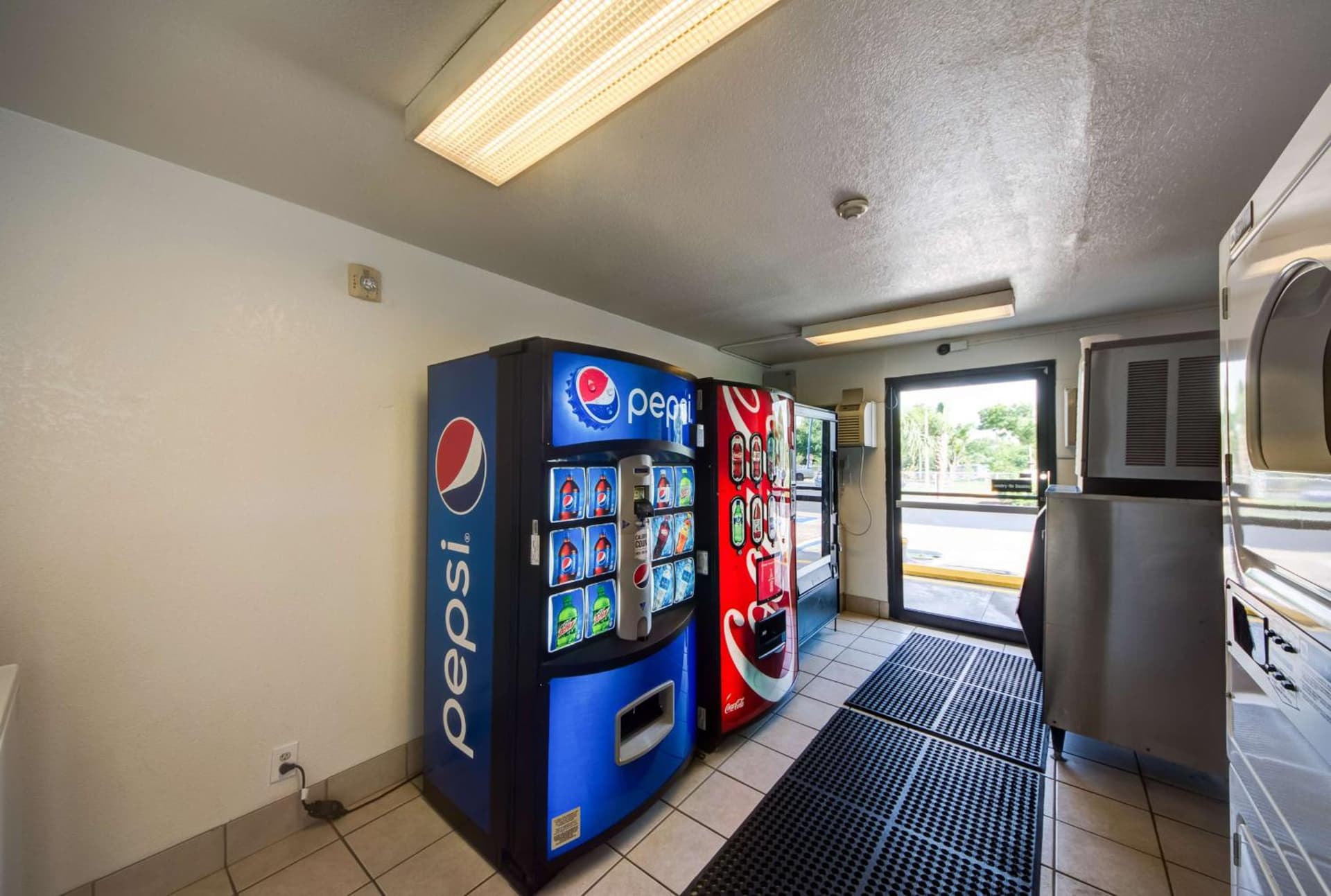 Motel 6-Lakeland, FL gallery photo in Lakeland, FL — image 41