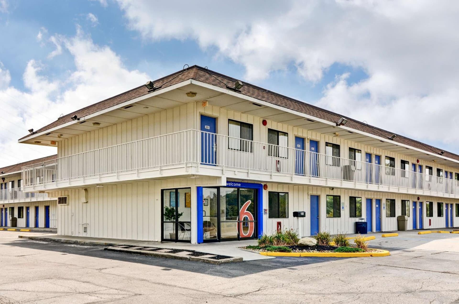 Go2 By Relianse -Pittsburgh, PA - Crafton exterior or lobby in Pittsburgh, PA — main listing photo