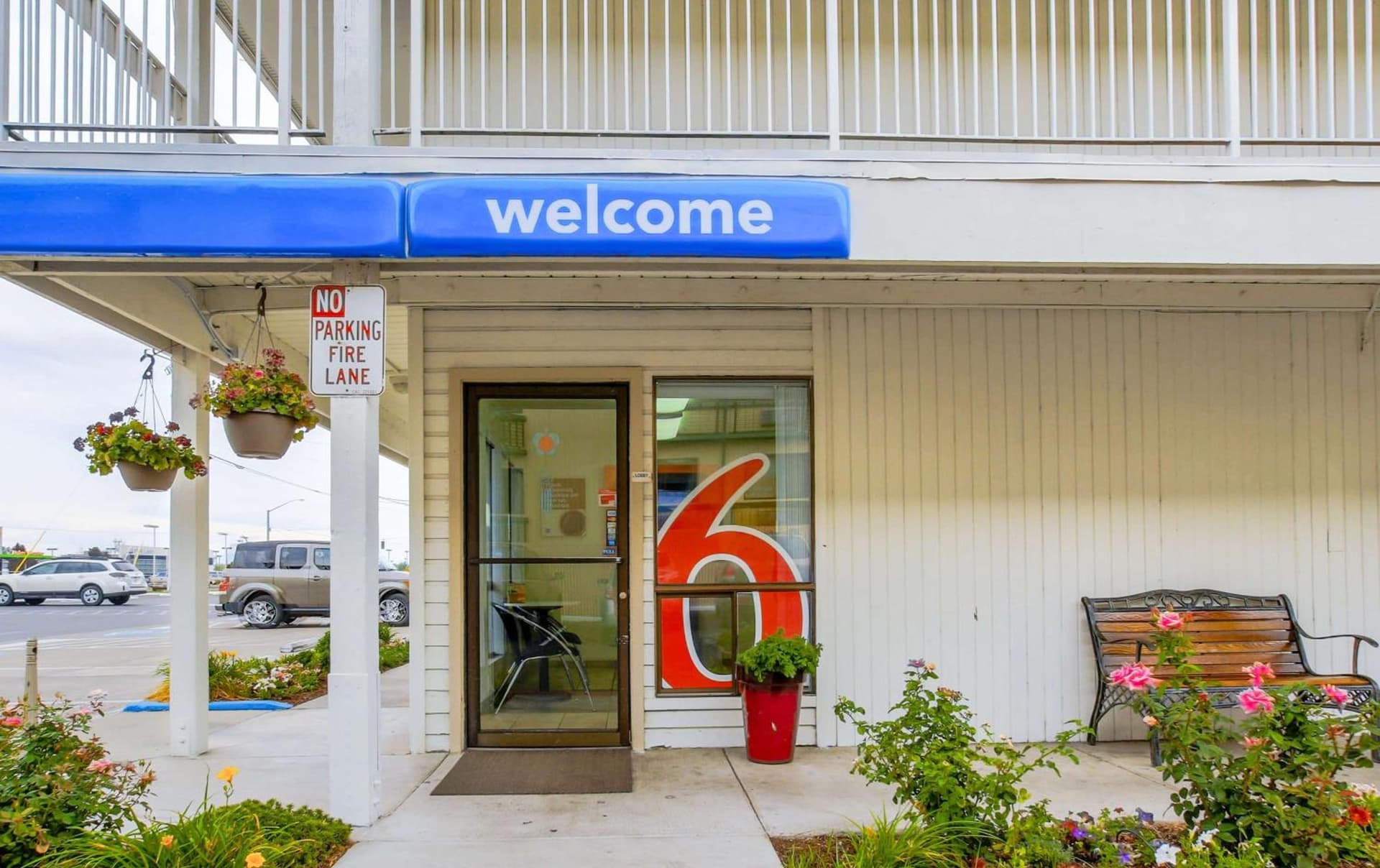 Motel 6-Medford, OR - North gallery photo in Medford, OR — image 11