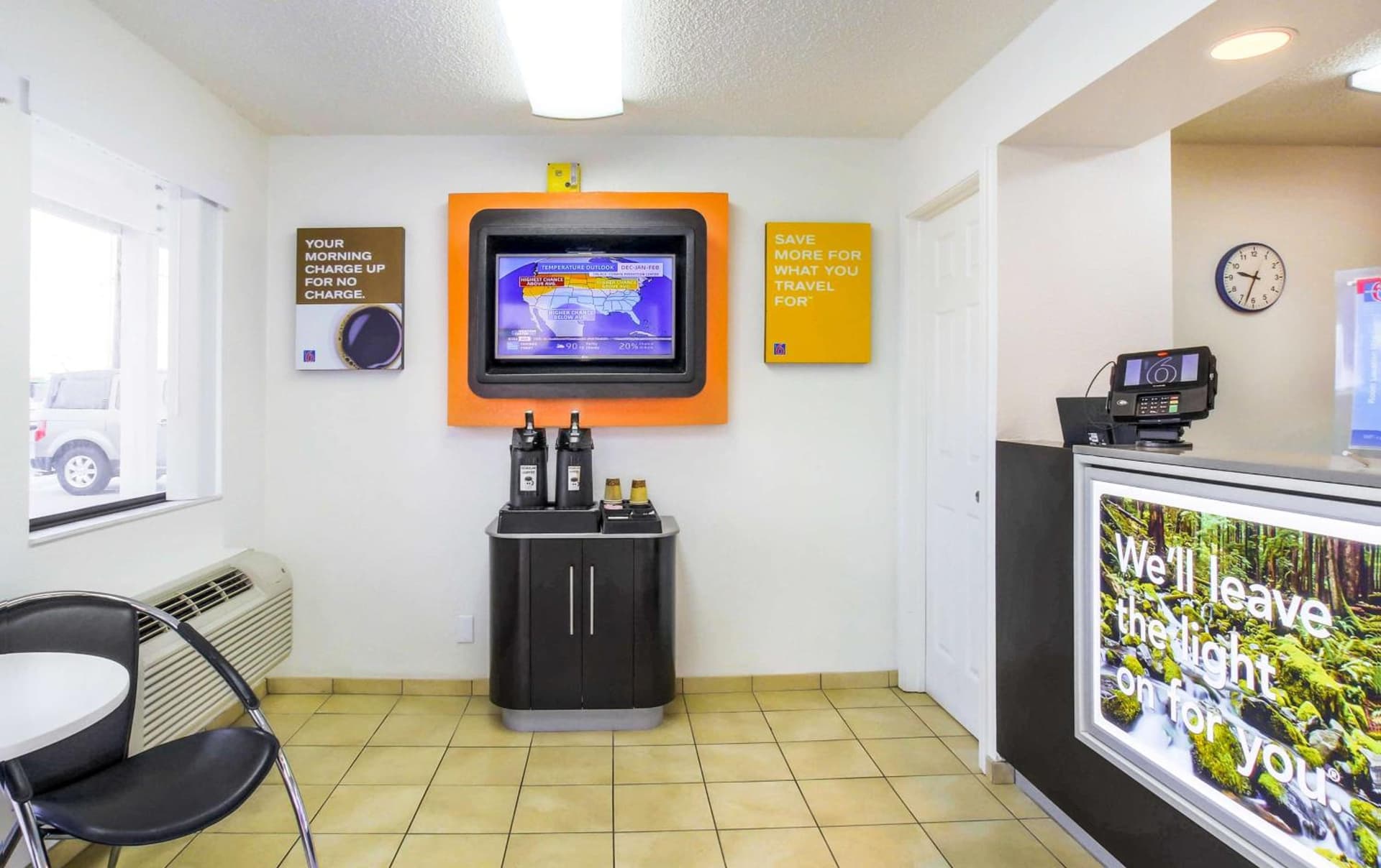 Motel 6-Medford, OR - North property views in Medford, OR — gallery photo 3