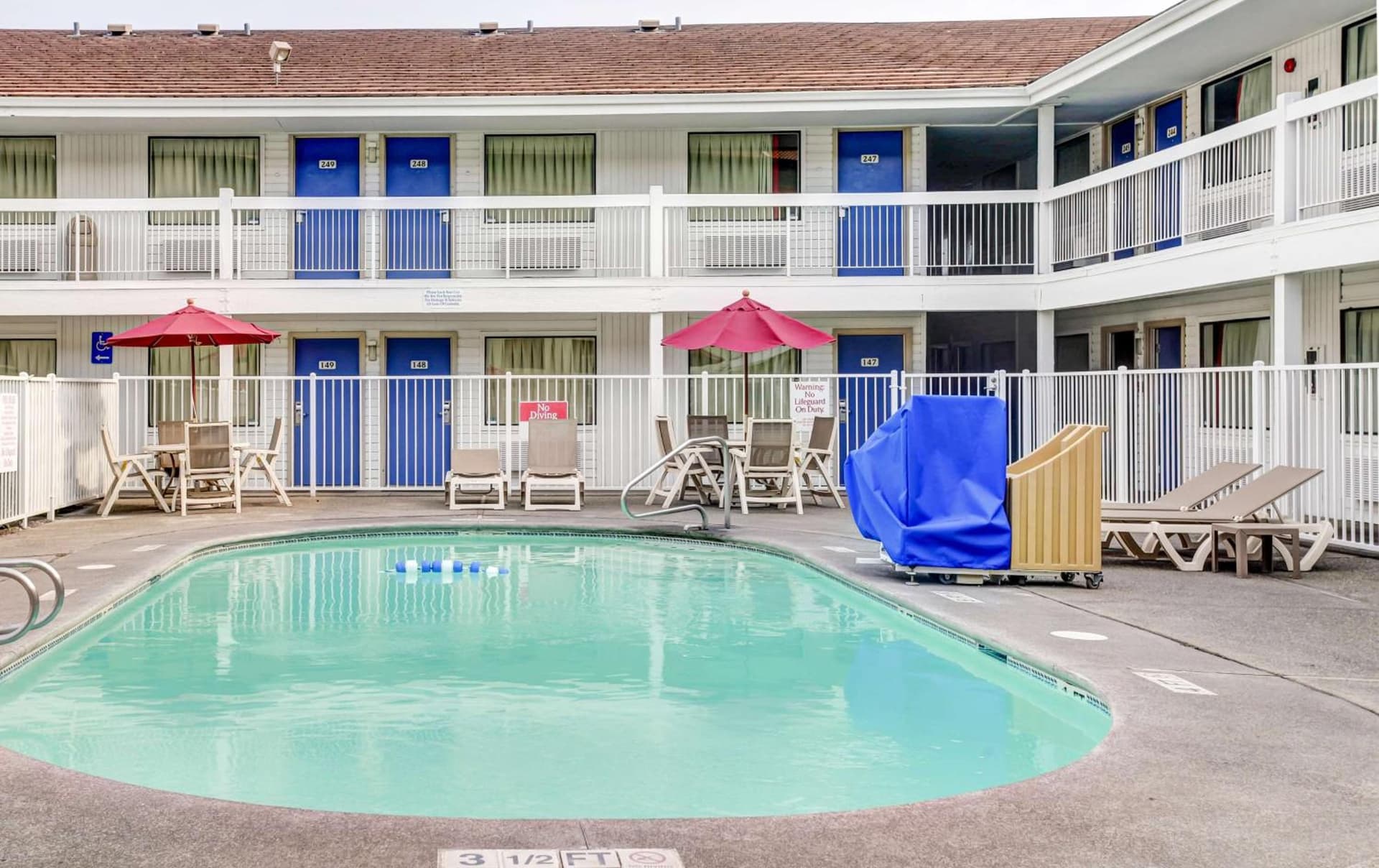 Motel 6-Medford, OR - North gallery photo in Medford, OR — image 39