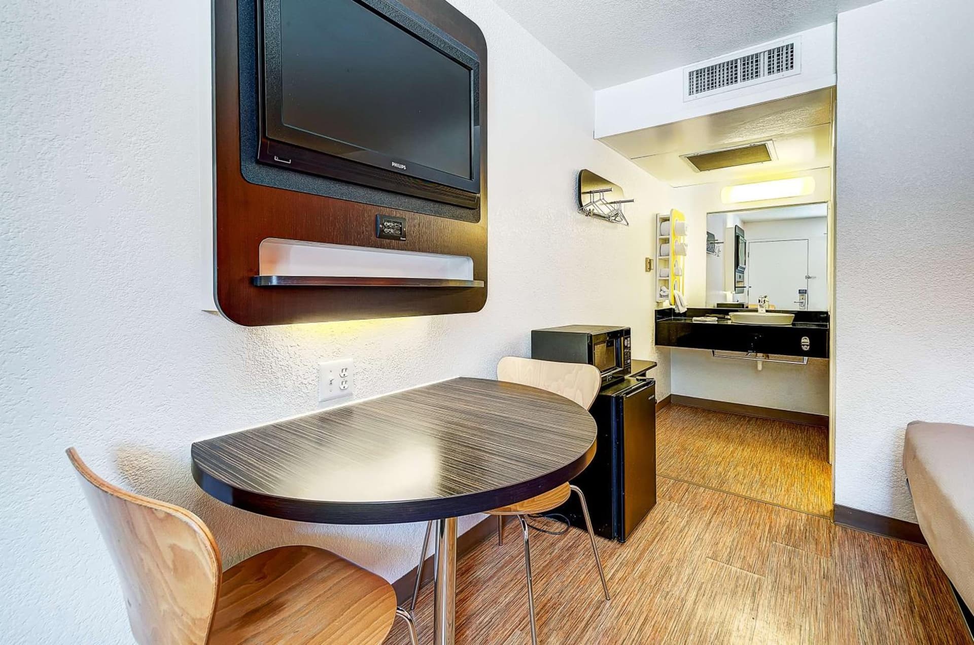 Motel 6 Thornton gallery photo in Thornton, CO — image 35