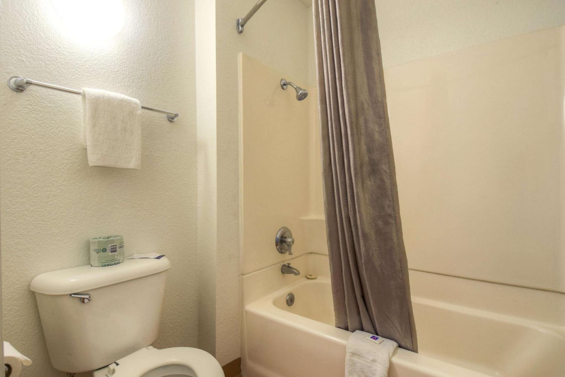 Motel 6-Chula Vista, CA - San Diego gallery photo in Chula Vista, CA — image 33
