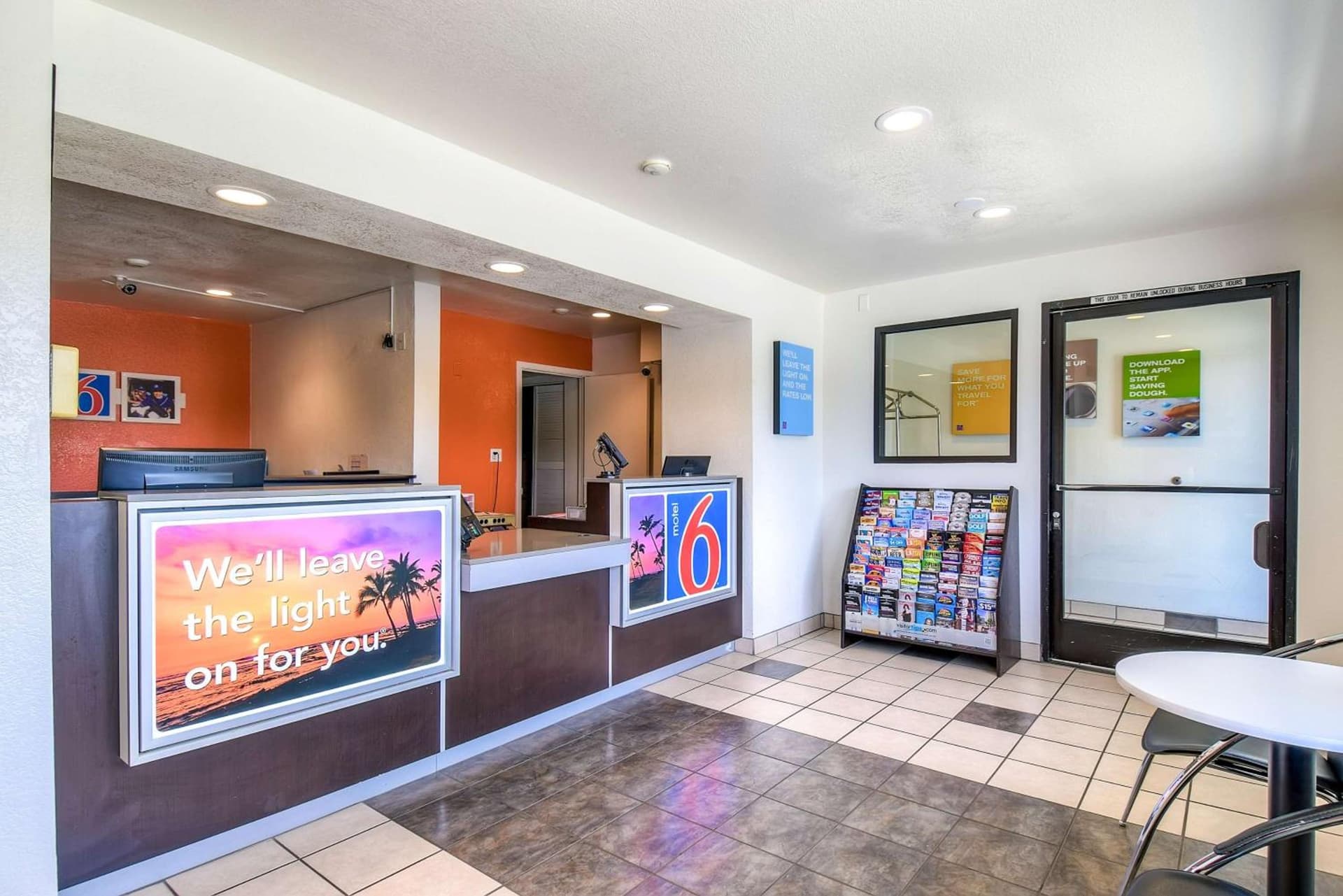 Motel 6-Corona, CA gallery photo in Corona, CA — image 27