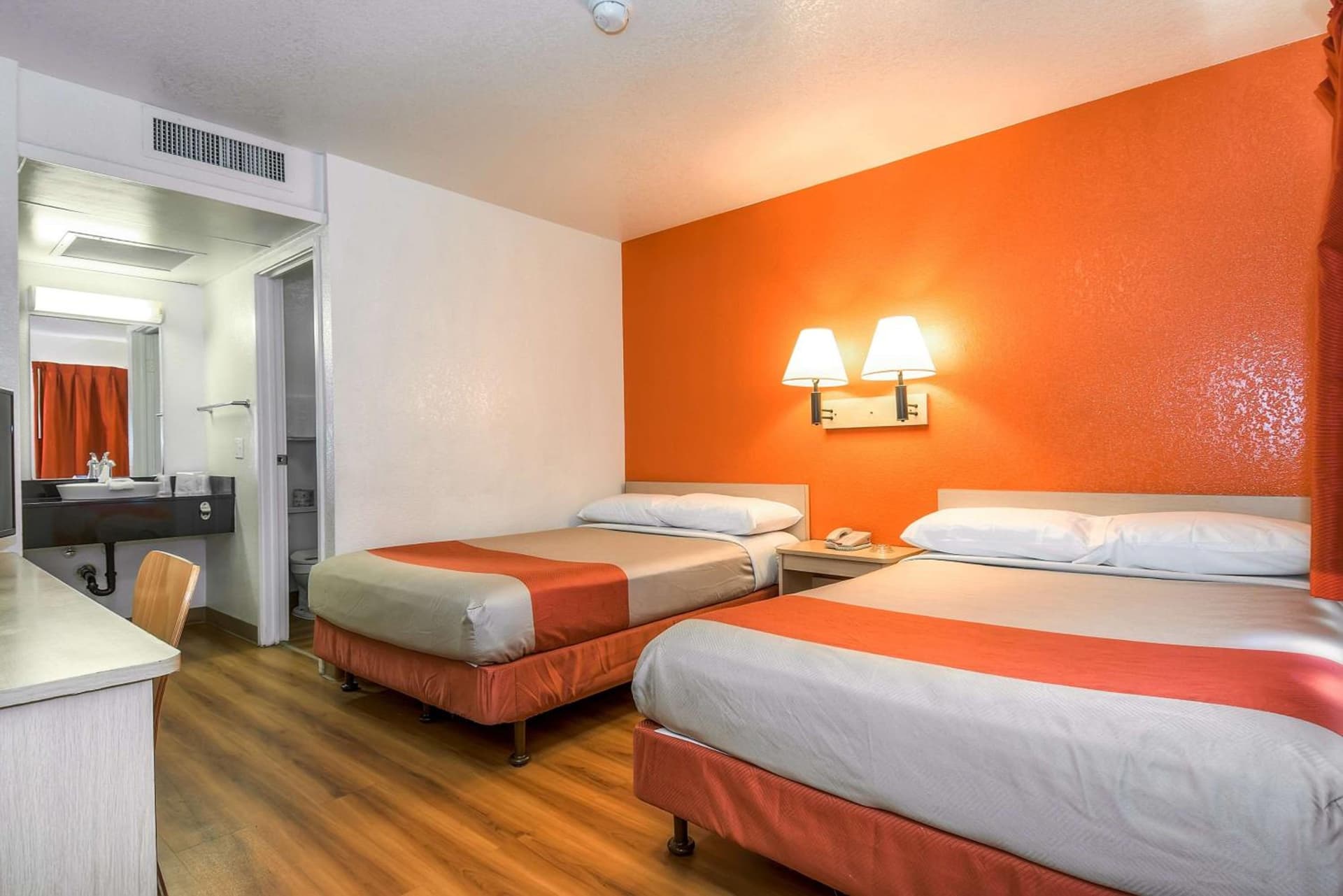 Motel 6-Corona, CA gallery photo in Corona, CA — image 10