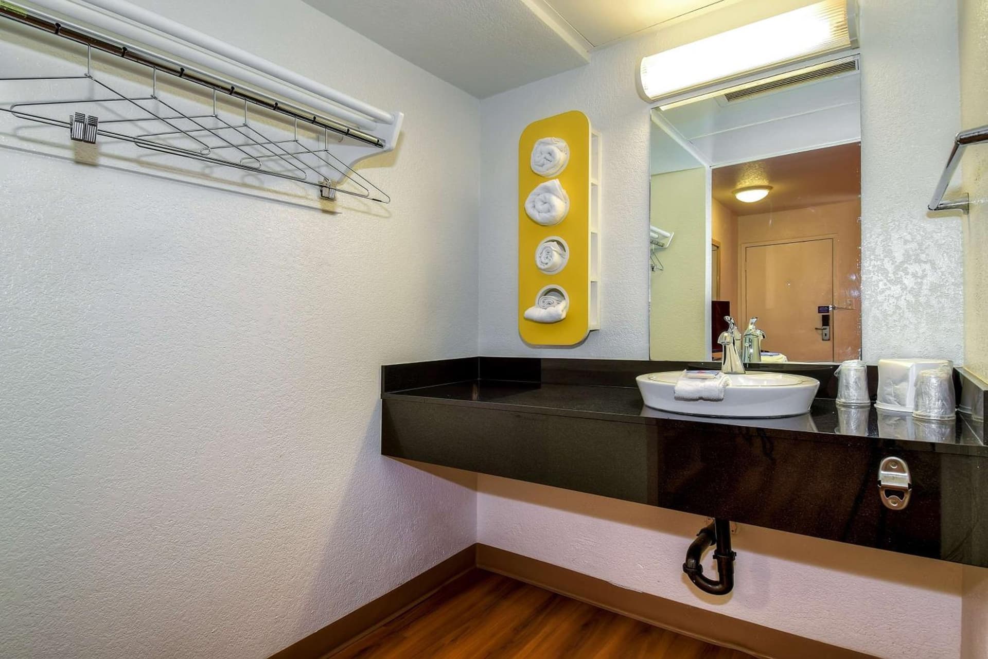 Motel 6-Corona, CA gallery photo in Corona, CA — image 32
