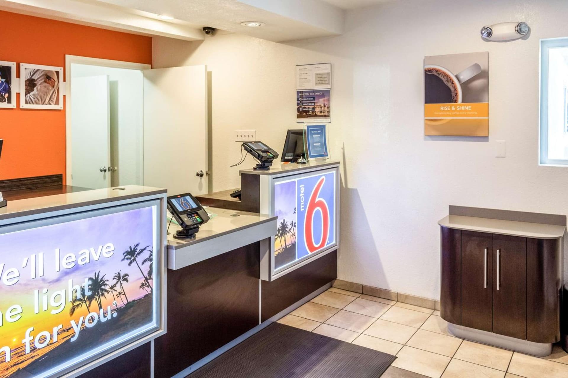 Motel 6-Bakersfield, CA - East gallery photo in Bakersfield, CA — image 49