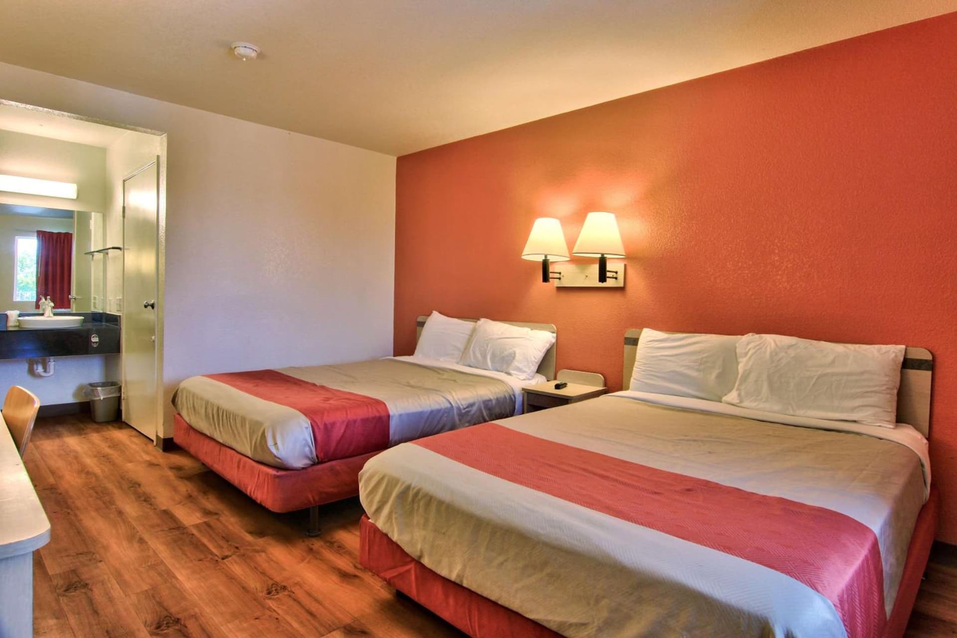 Motel 6-Sacramento, CA - South Sacramento and Elk Grove gallery photo in Sacramento, CA — image 13