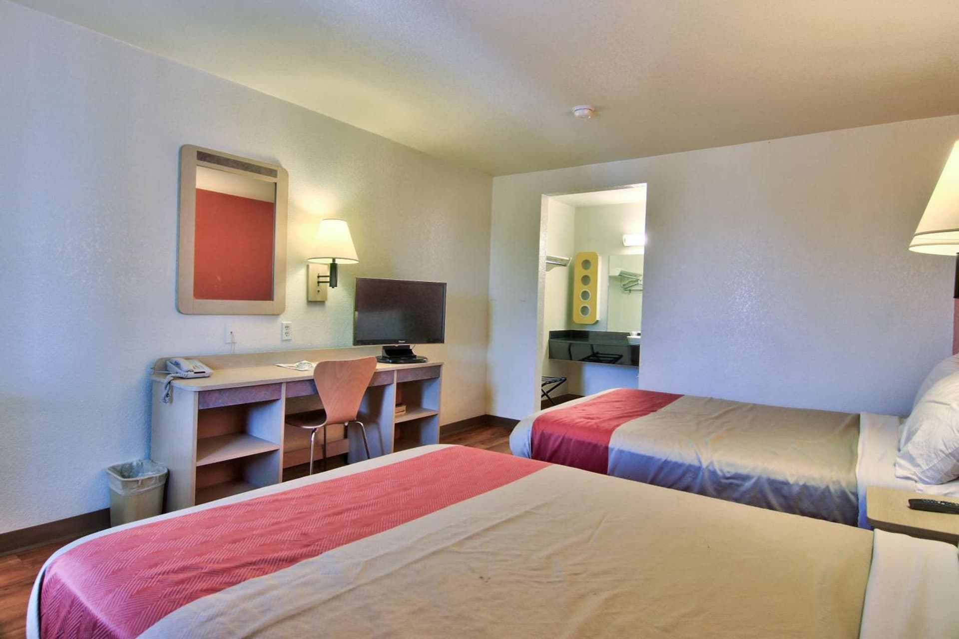 Motel 6-Sacramento, CA - South Sacramento and Elk Grove gallery photo in Sacramento, CA — image 43
