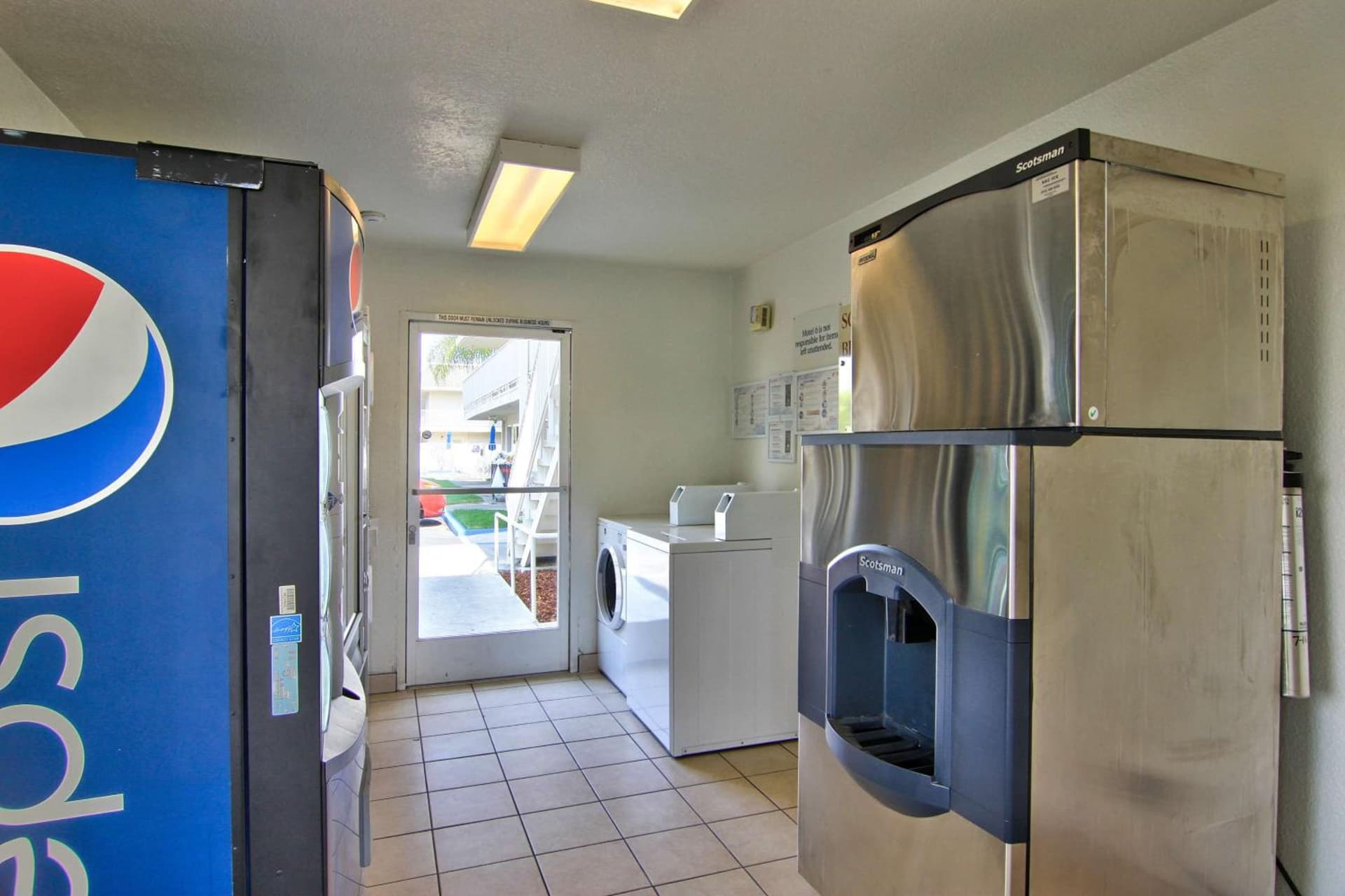Motel 6-Sacramento, CA - South Sacramento and Elk Grove gallery photo in Sacramento, CA — image 40