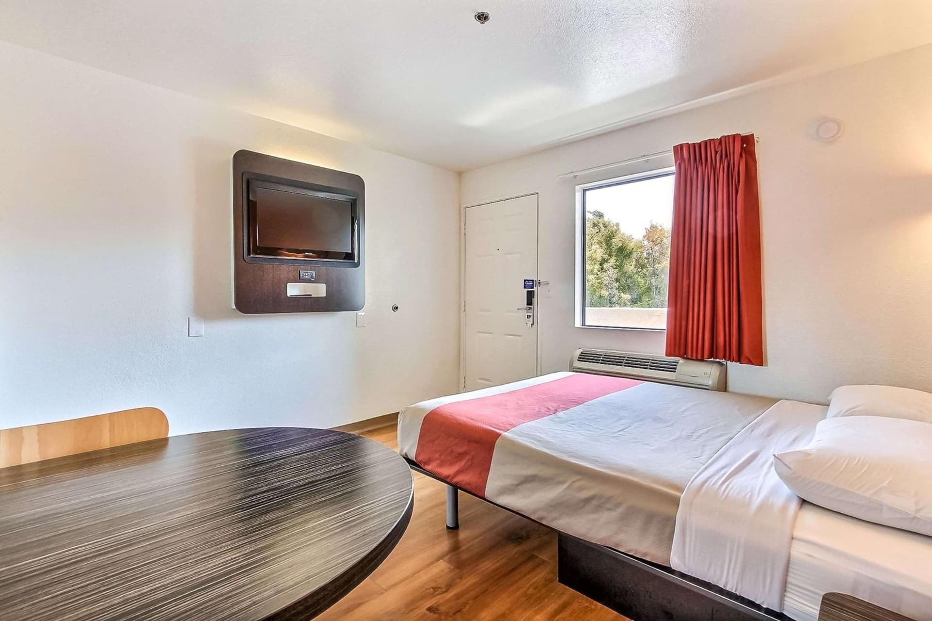 Motel 6-Sunnyvale, CA - North gallery photo in Sunnyvale, CA — image 31