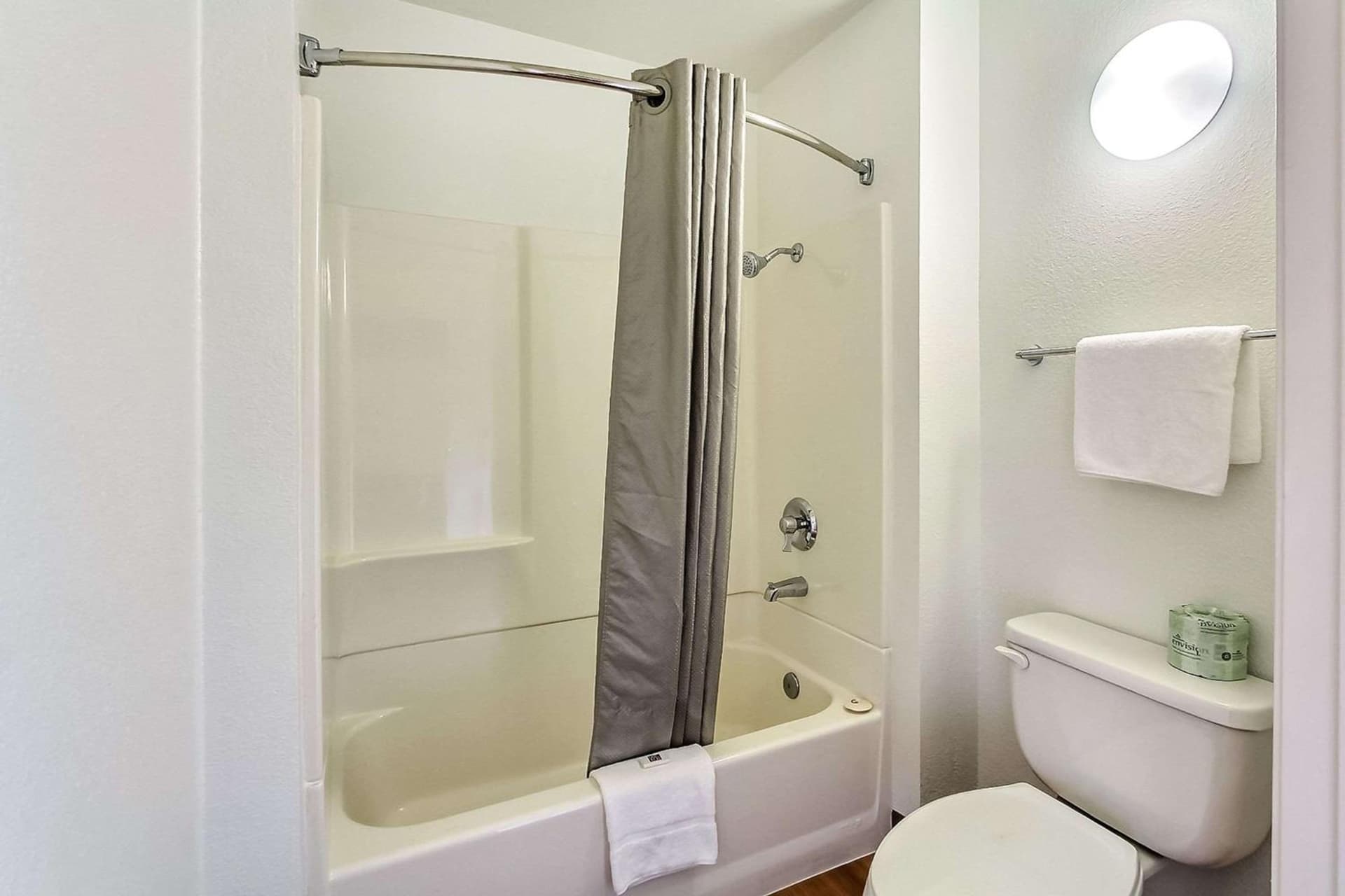 Motel 6-Sunnyvale, CA - North gallery photo in Sunnyvale, CA — image 10