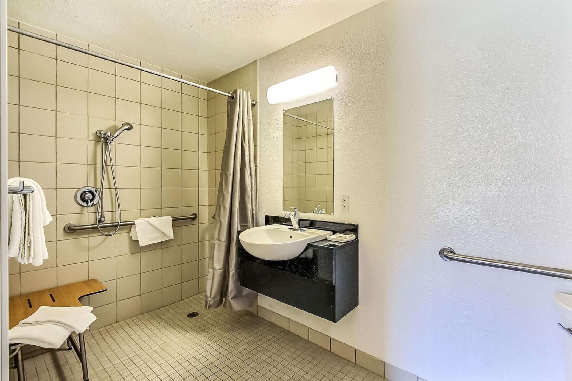 Motel 6-Fremont, CA - North gallery photo in Fremont, CA — image 21