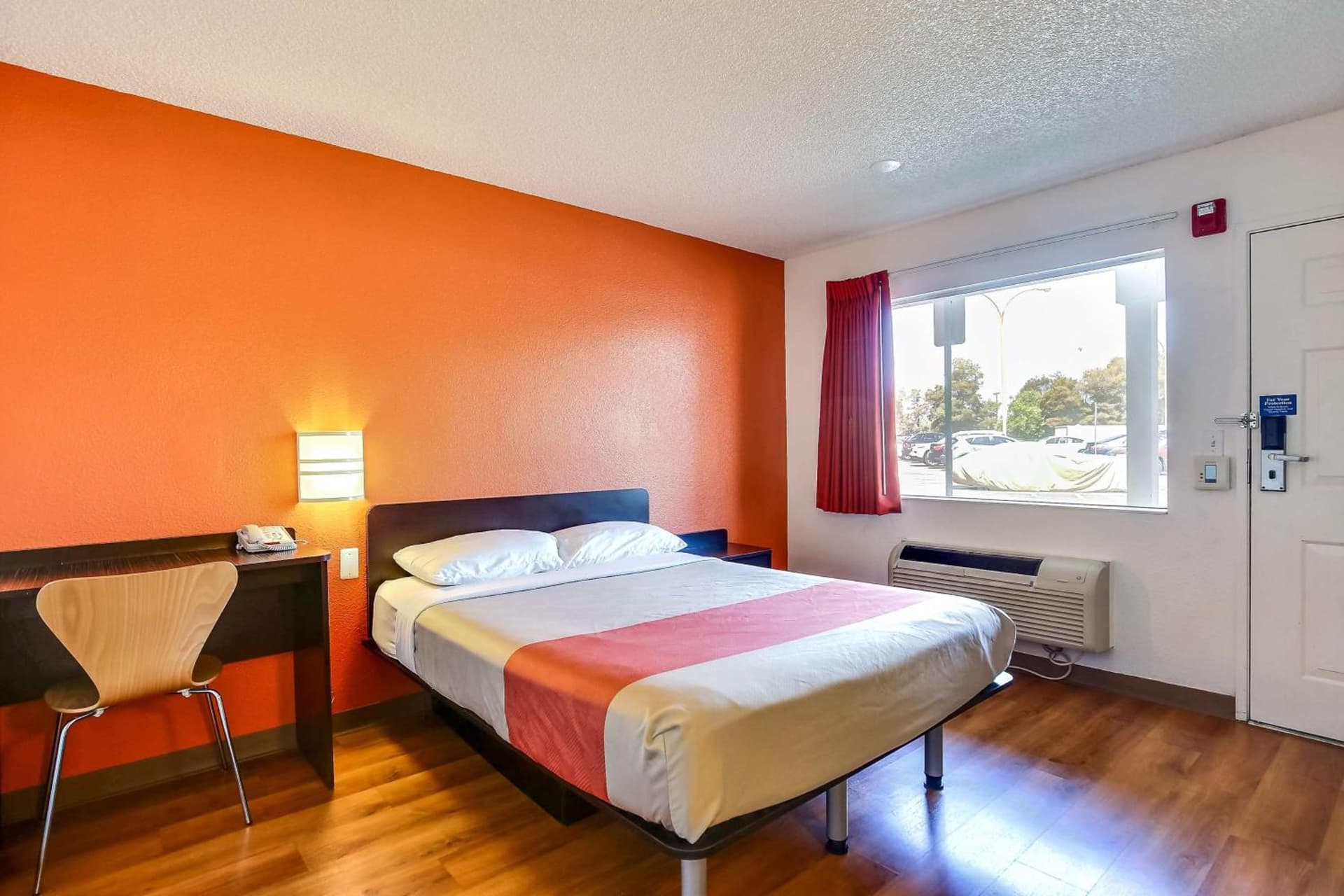 Motel 6-Oakland, CA - Embarcadero gallery photo in Oakland, CA — image 4