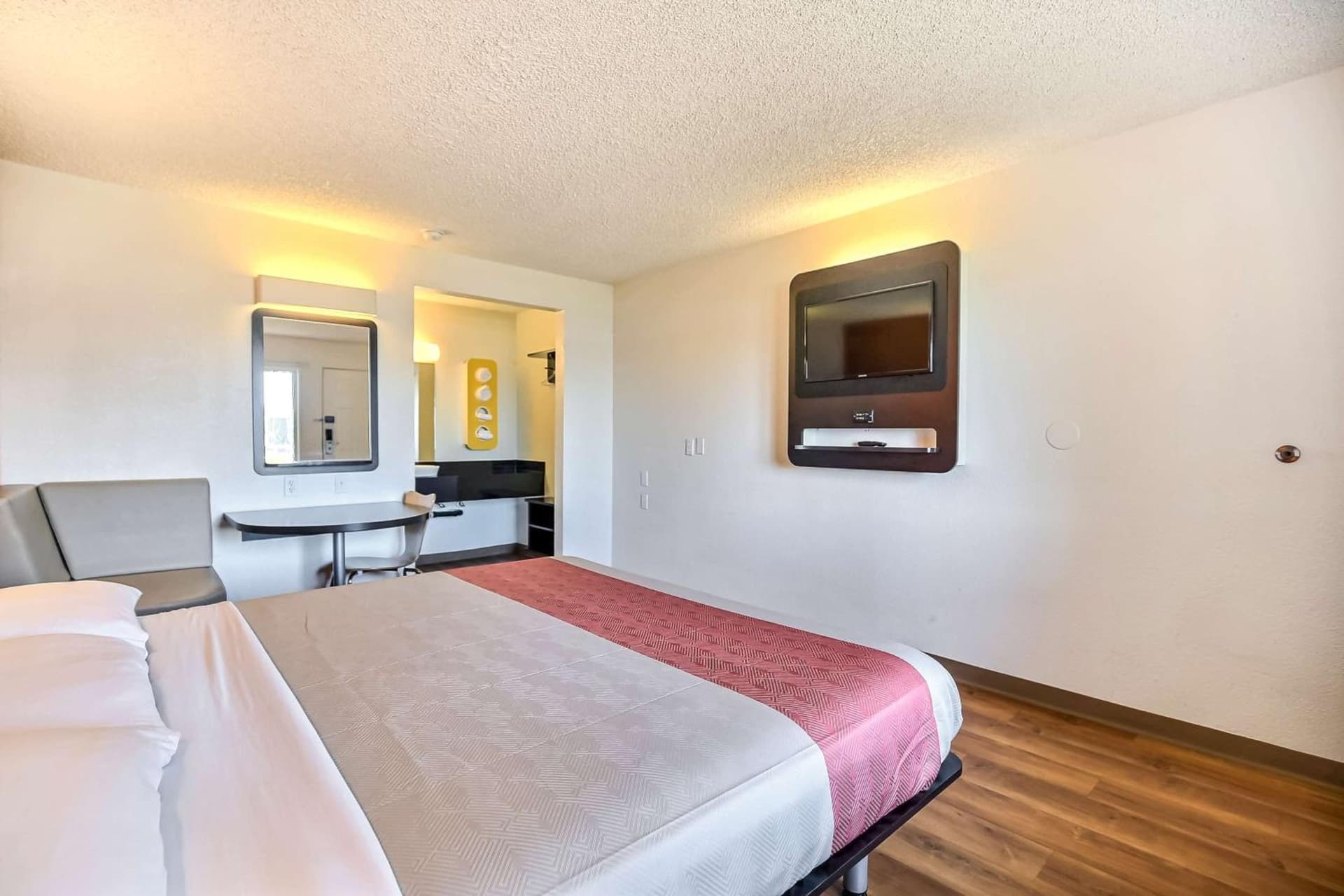 Motel 6-Oakland, CA - Embarcadero gallery photo in Oakland, CA — image 37