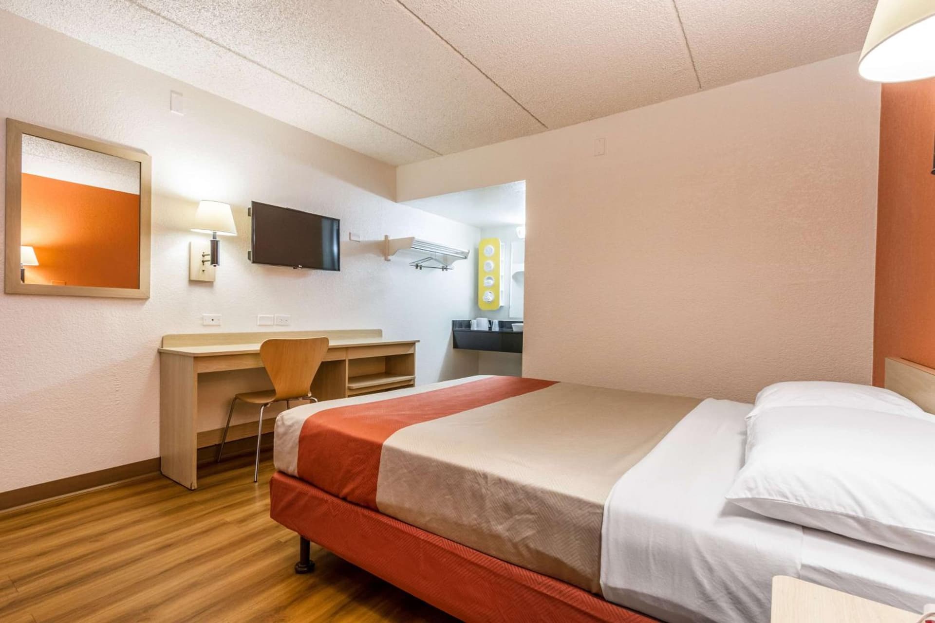 Motel 6 Tempe, AZ Phoenix Airport Priest Dr gallery photo in Tempe, AZ — image 44
