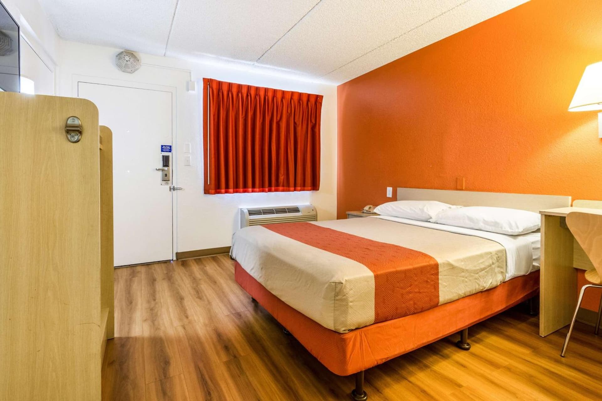Motel 6 Tempe, AZ Phoenix Airport Priest Dr gallery photo in Tempe, AZ — image 10