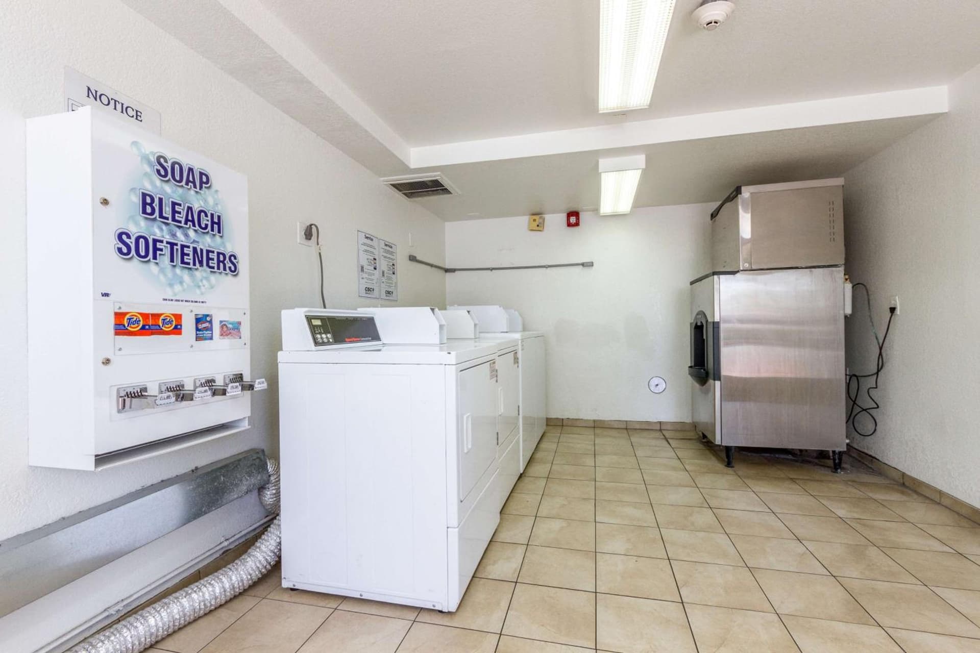 Motel 6 Tempe, AZ Phoenix Airport Priest Dr gallery photo in Tempe, AZ — image 53