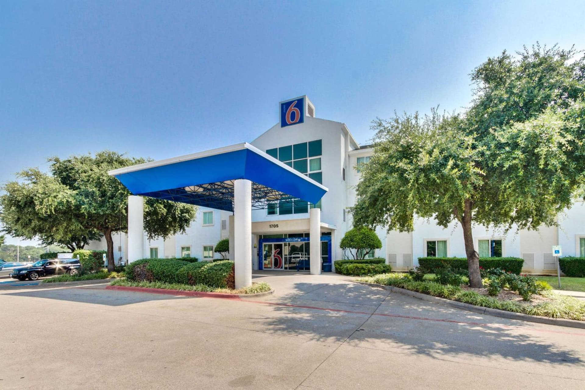 Motel 6-Lewisville, TX - Dallas interior in Lewisville, TX — gallery photo 2