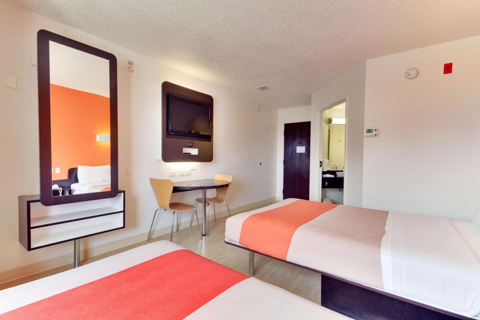 Motel 6-Lewisville, TX - Dallas gallery photo in Lewisville, TX — image 7