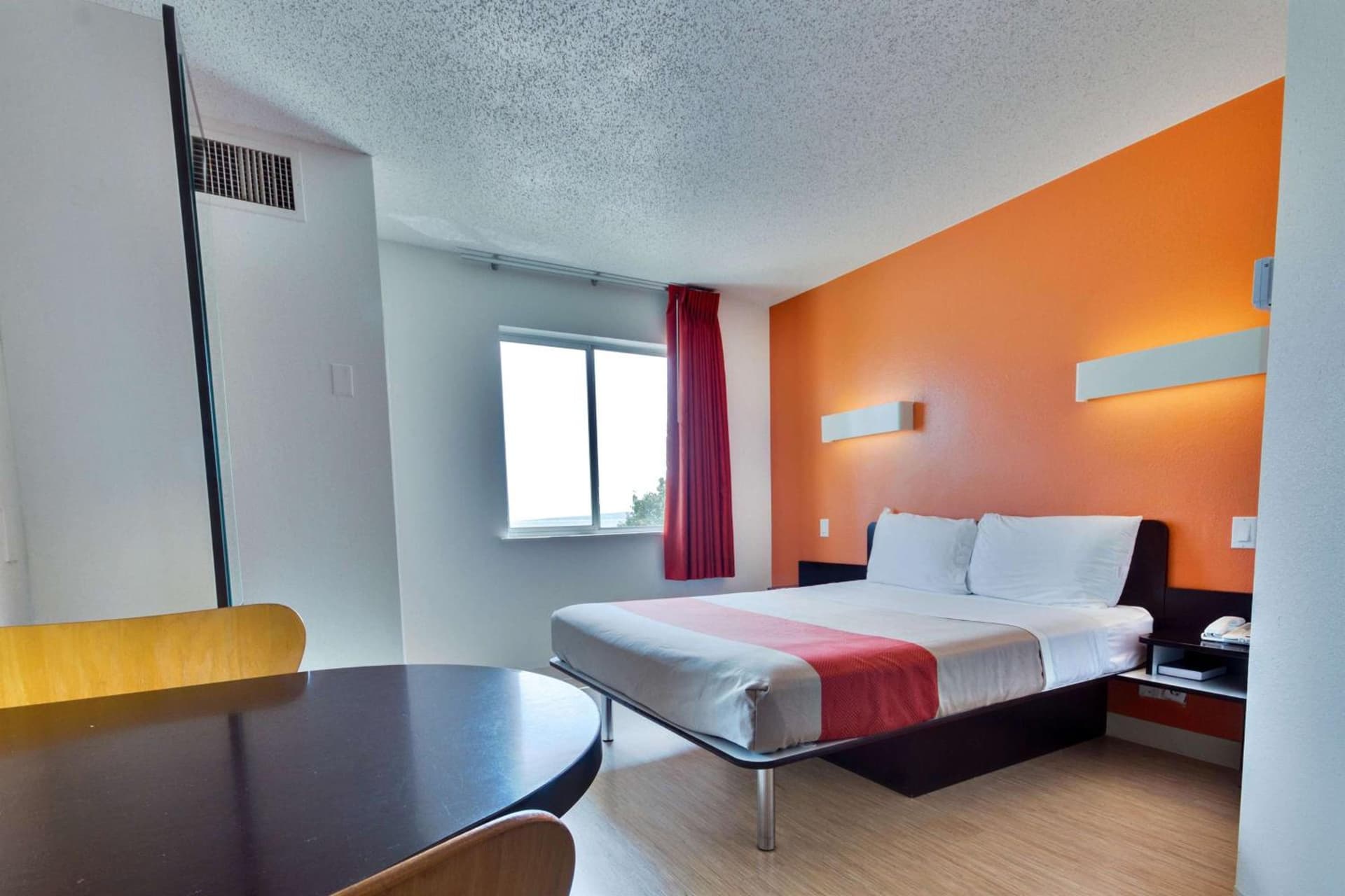 Motel 6-Lewisville, TX - Dallas gallery photo in Lewisville, TX — image 21