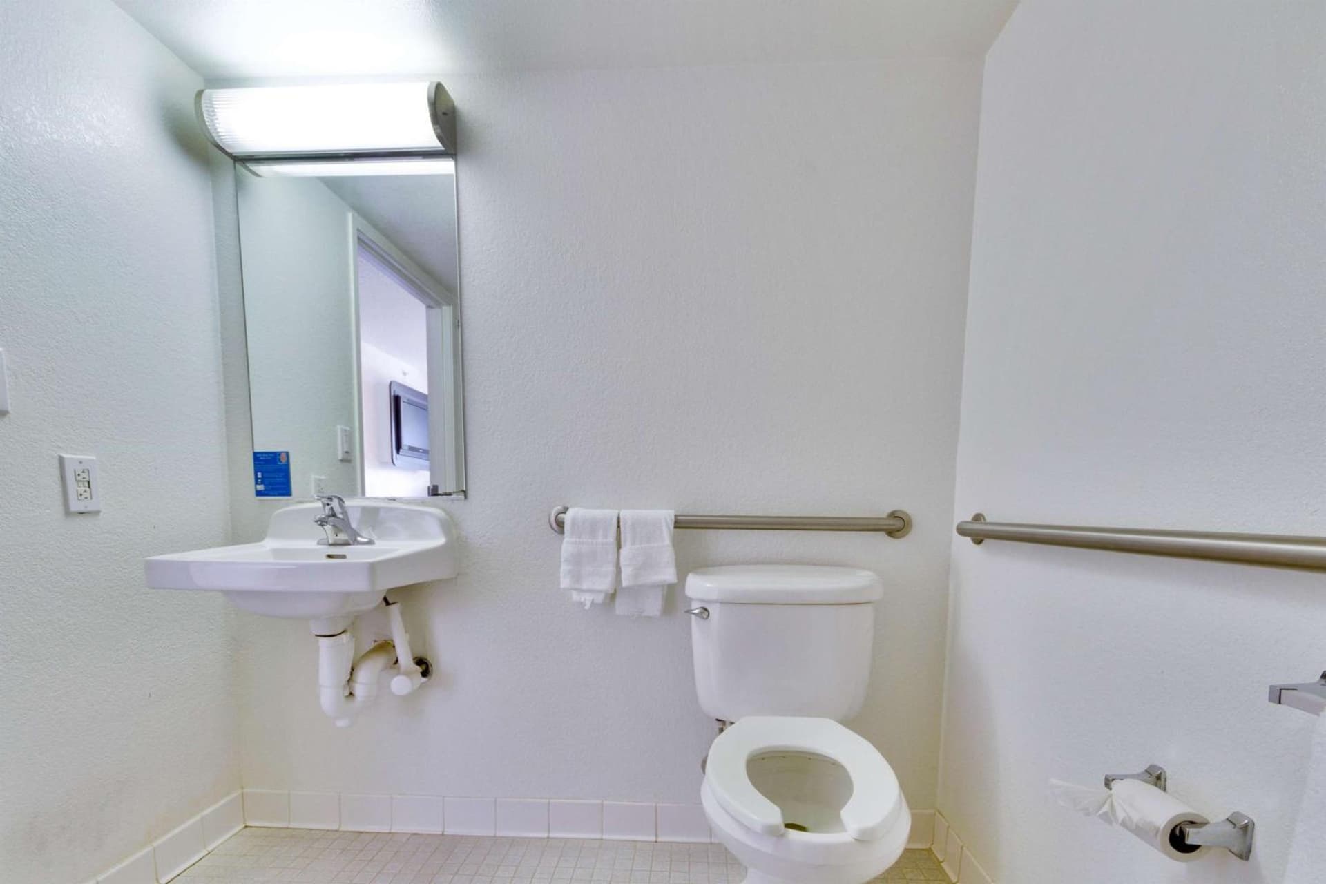 Motel 6-Lewisville, TX - Dallas gallery photo in Lewisville, TX — image 62