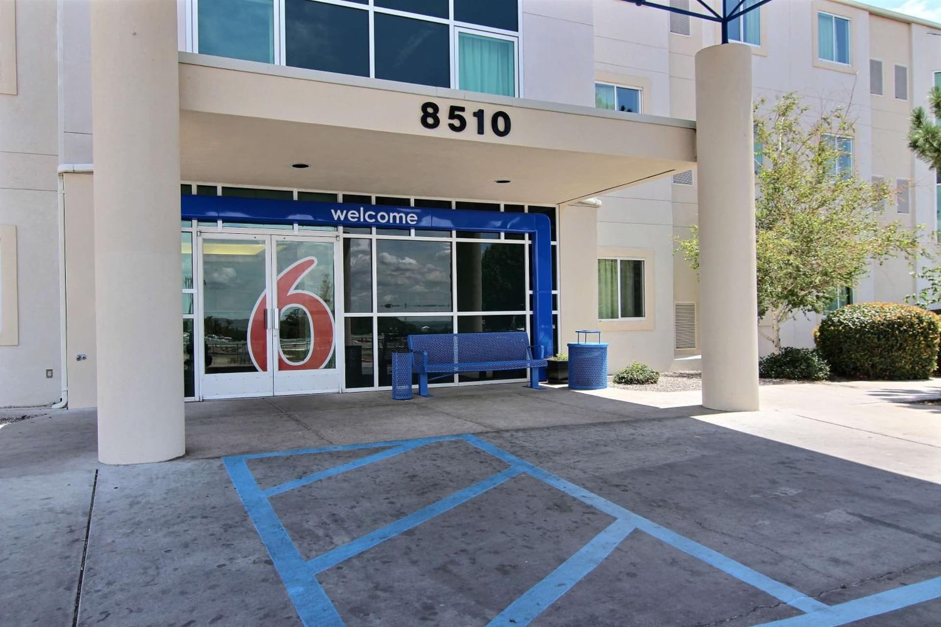 Motel 6-Albuquerque, NM - North gallery photo in Albuquerque, NM — image 37
