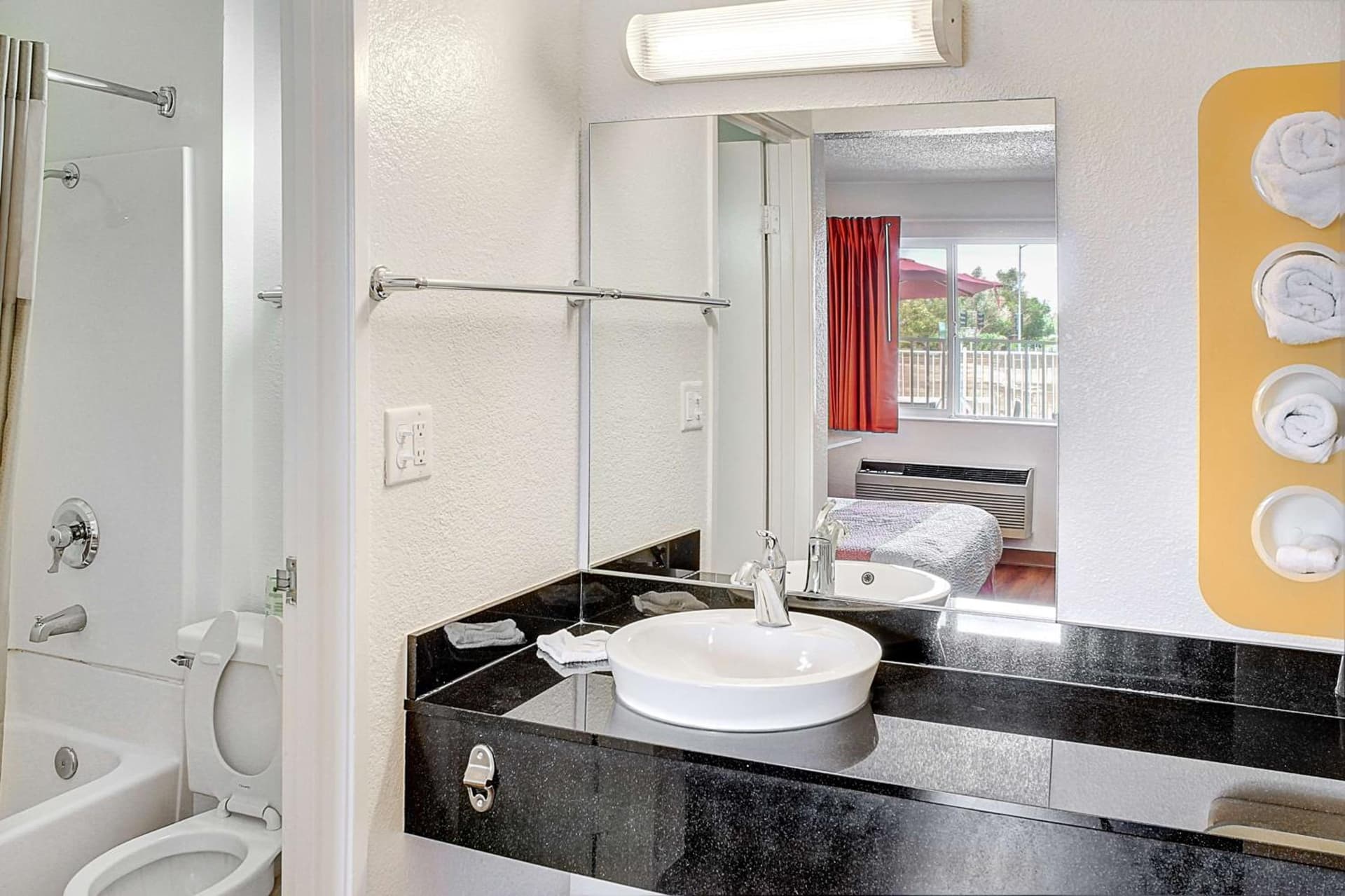 Motel 6-Lancaster, CA gallery photo in Lancaster, CA — image 11