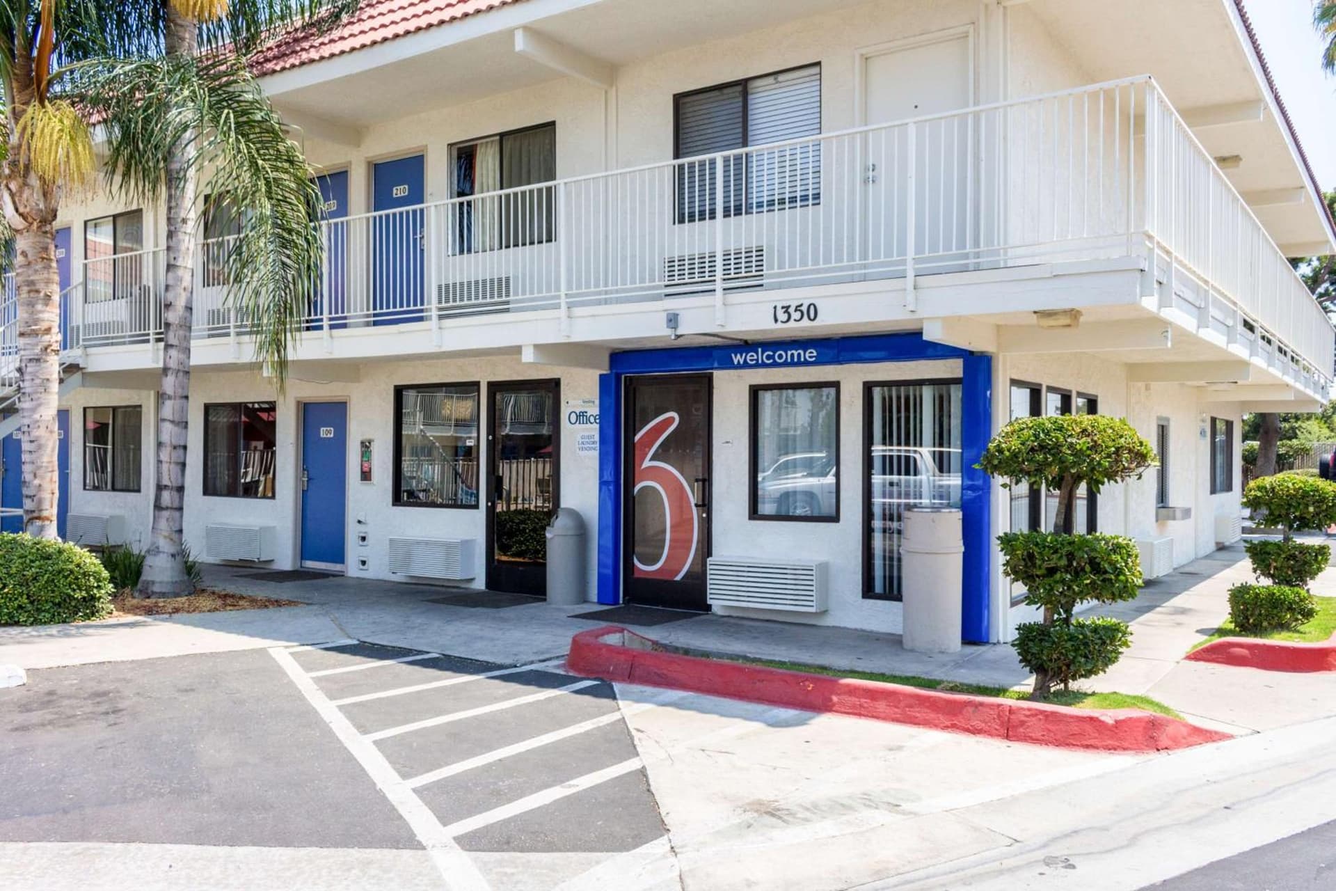 Motel 6 Bakersfield, CA - Convention Center featured exterior or lobby in Bakersfield, CA — similar hotel