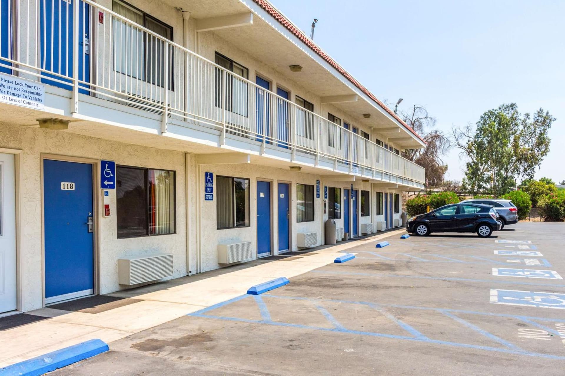 Motel 6 Bakersfield, CA - Convention Center gallery photo in Bakersfield, CA — image 25