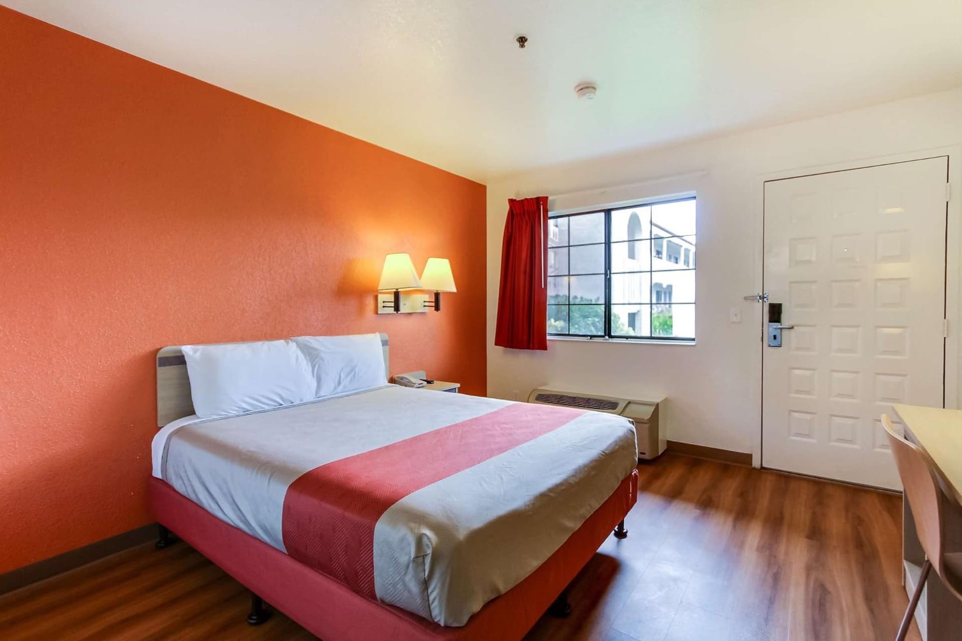 Motel 6-Salinas, CA - North Monterey Area gallery photo in Salinas, CA — image 31