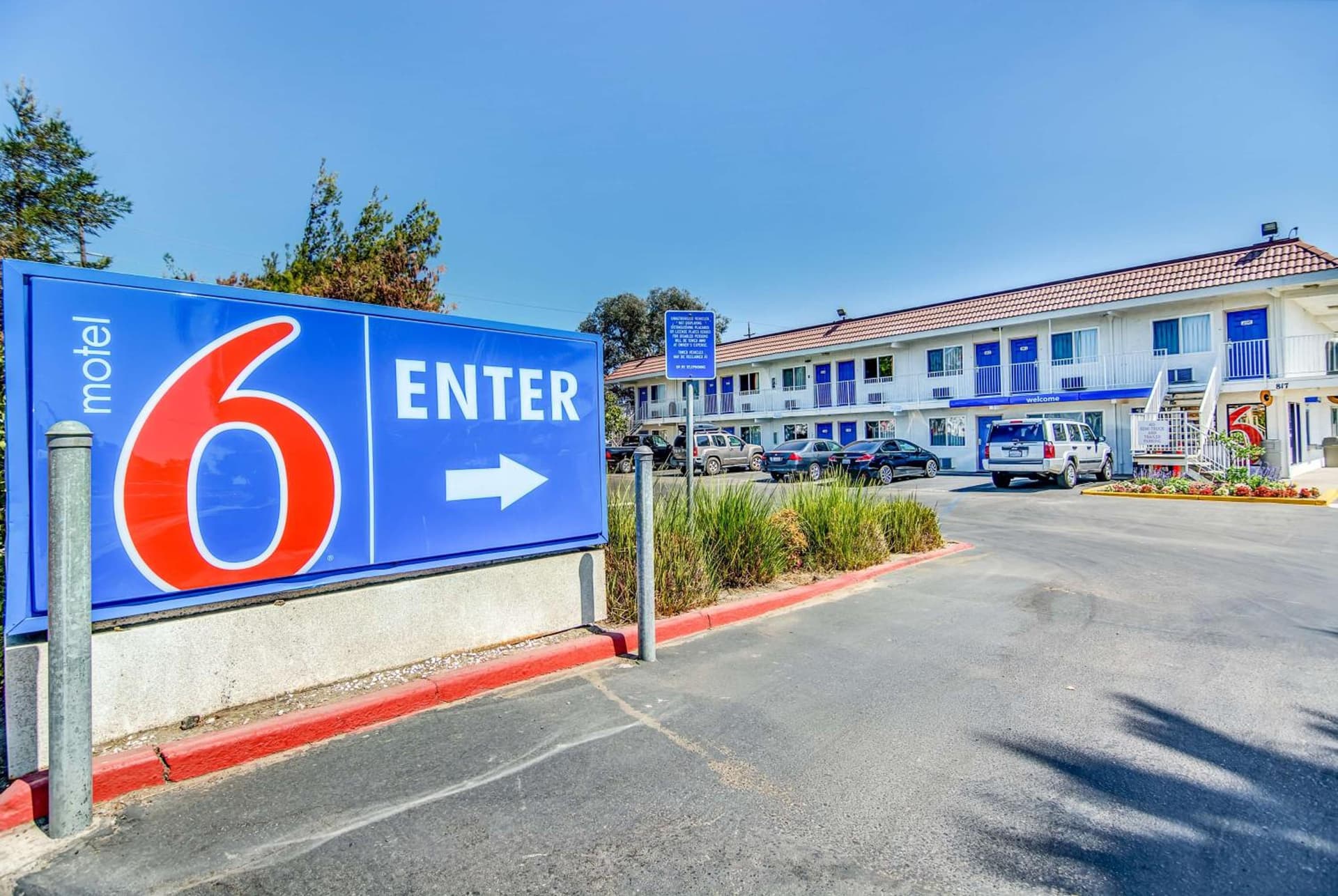 Motel 6-Stockton, CA - Charter Way West gallery photo in Stockton, CA — image 8