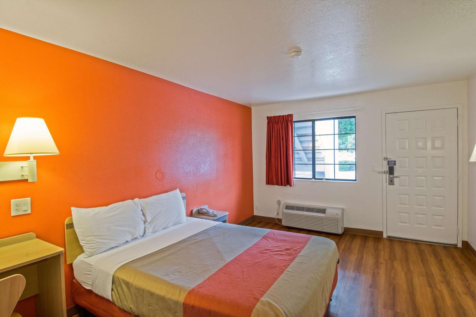Motel 6-Redding, CA - South gallery photo in Redding, CA — image 48