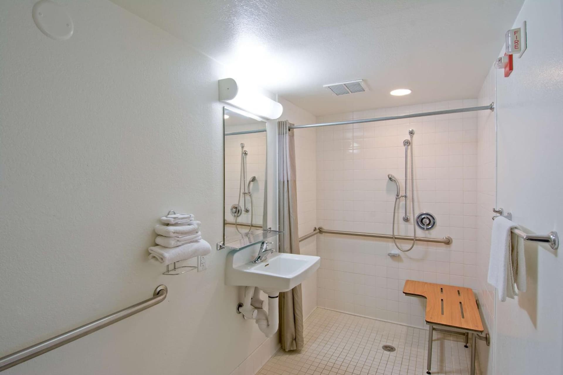 Motel 6-Redding, CA - South gallery photo in Redding, CA — image 23