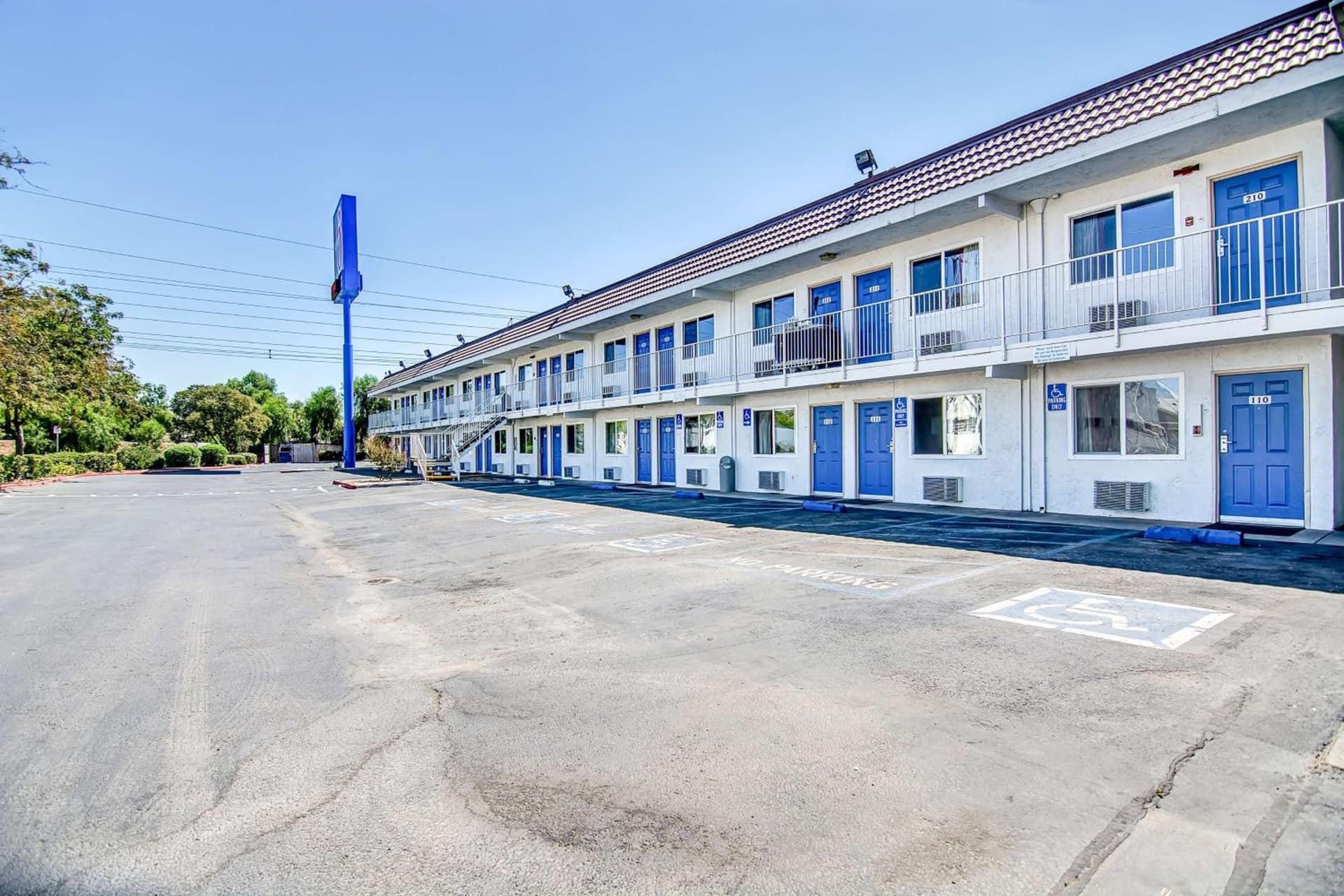 Motel 6-Stockton, CA - Charter Way West gallery photo in Stockton, CA — image 54
