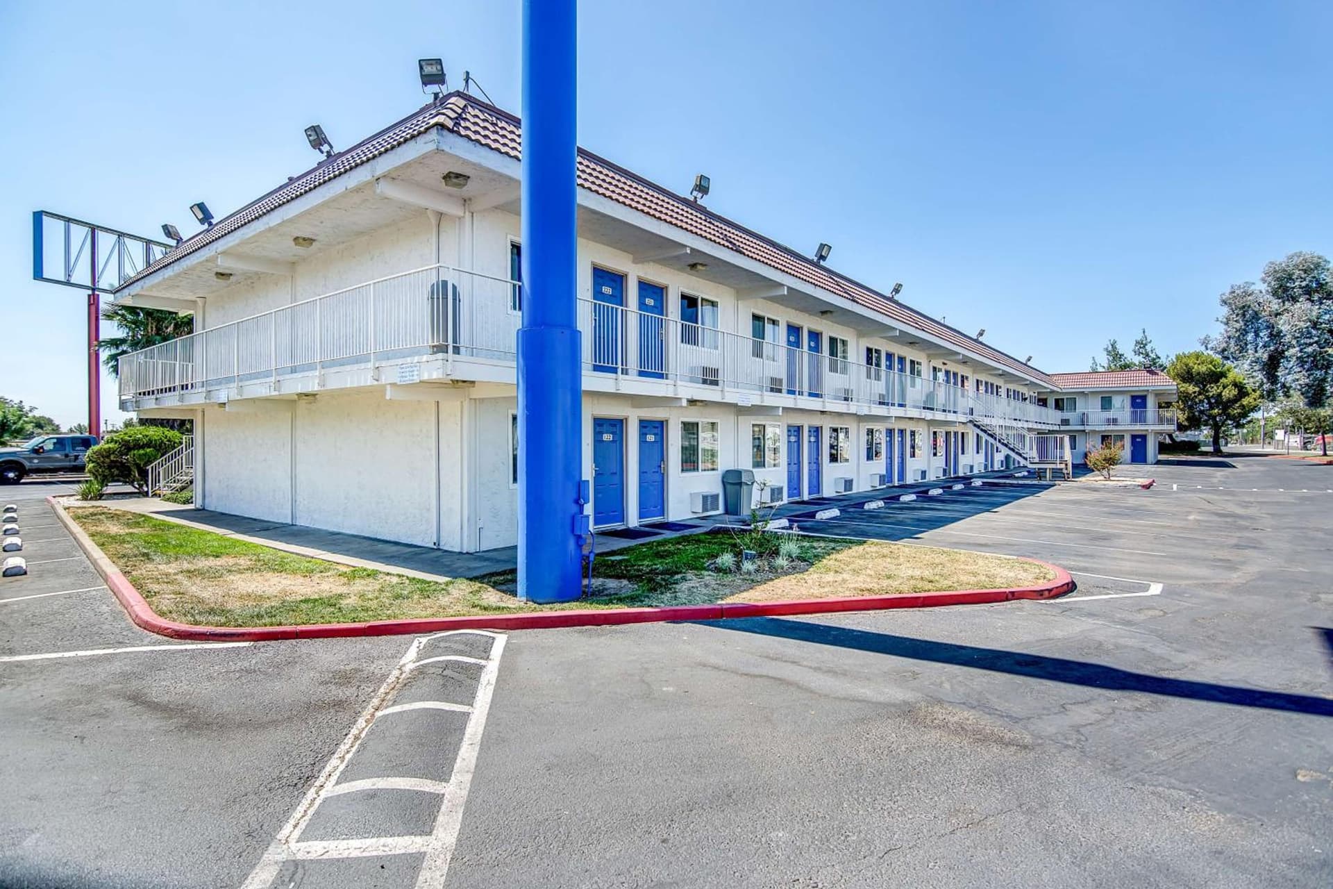 Motel 6-Stockton, CA - Charter Way West gallery photo in Stockton, CA — image 61